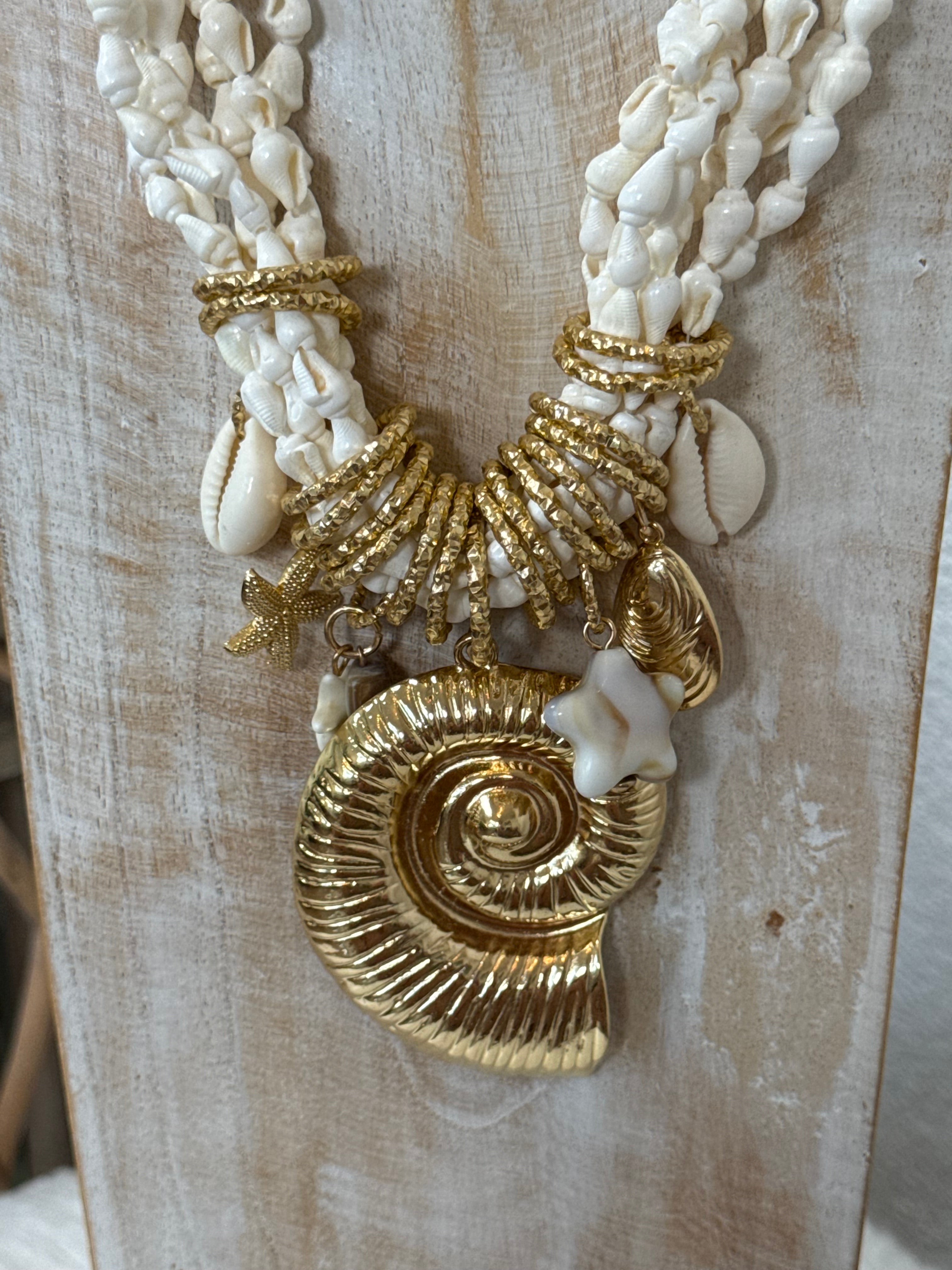 Boho - Muschel - Perlen - Kette in weiß - gold in 3 Motiven