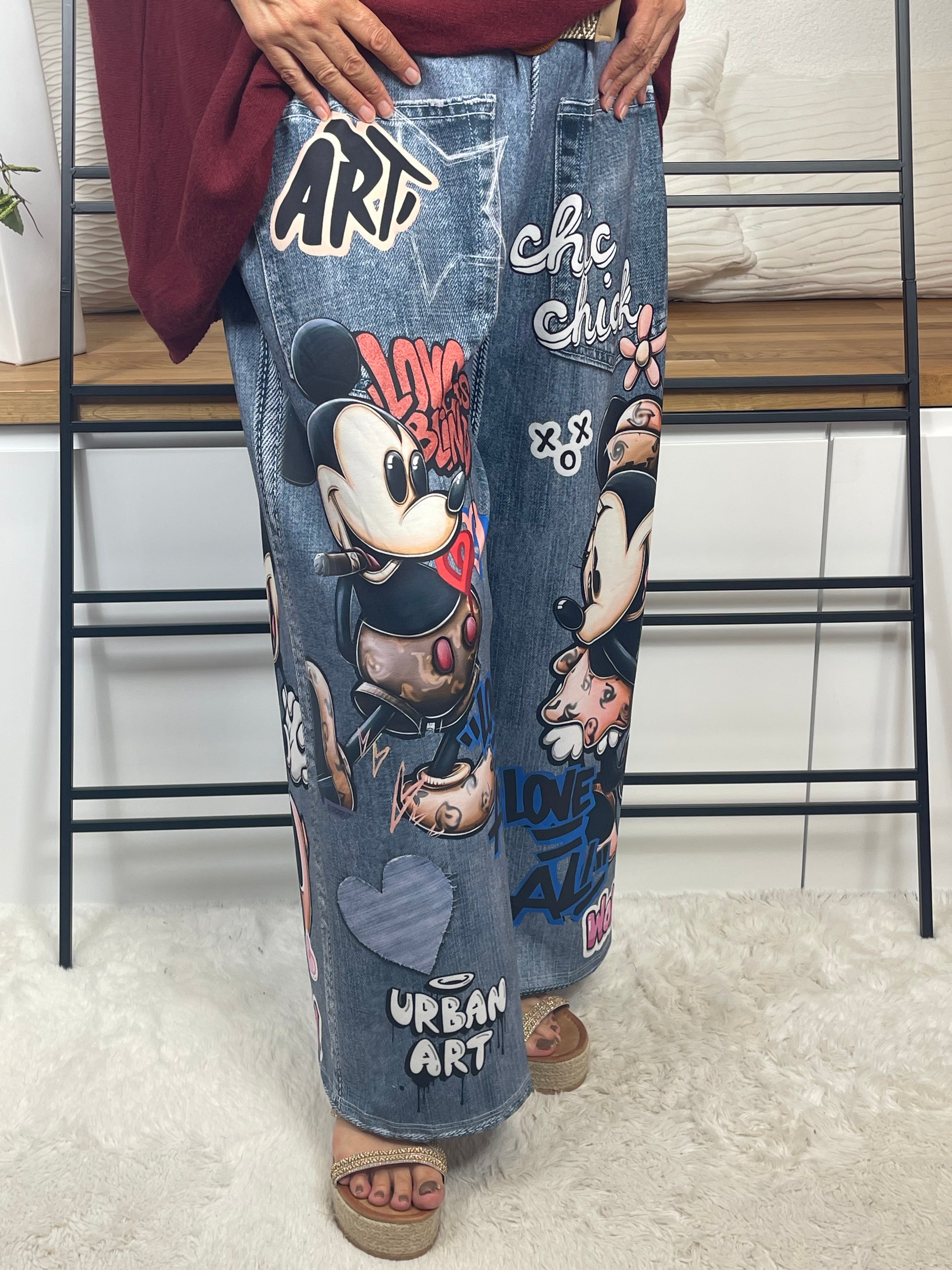 !!!!KEINE RETOURE MÖGLICH !!!!Elegante weite Damen - Jogpant „Mickey - Minney“ mit „3 D“ Effekt Einheitsgrösse Gr. 44 - 54 in 5 Varianten