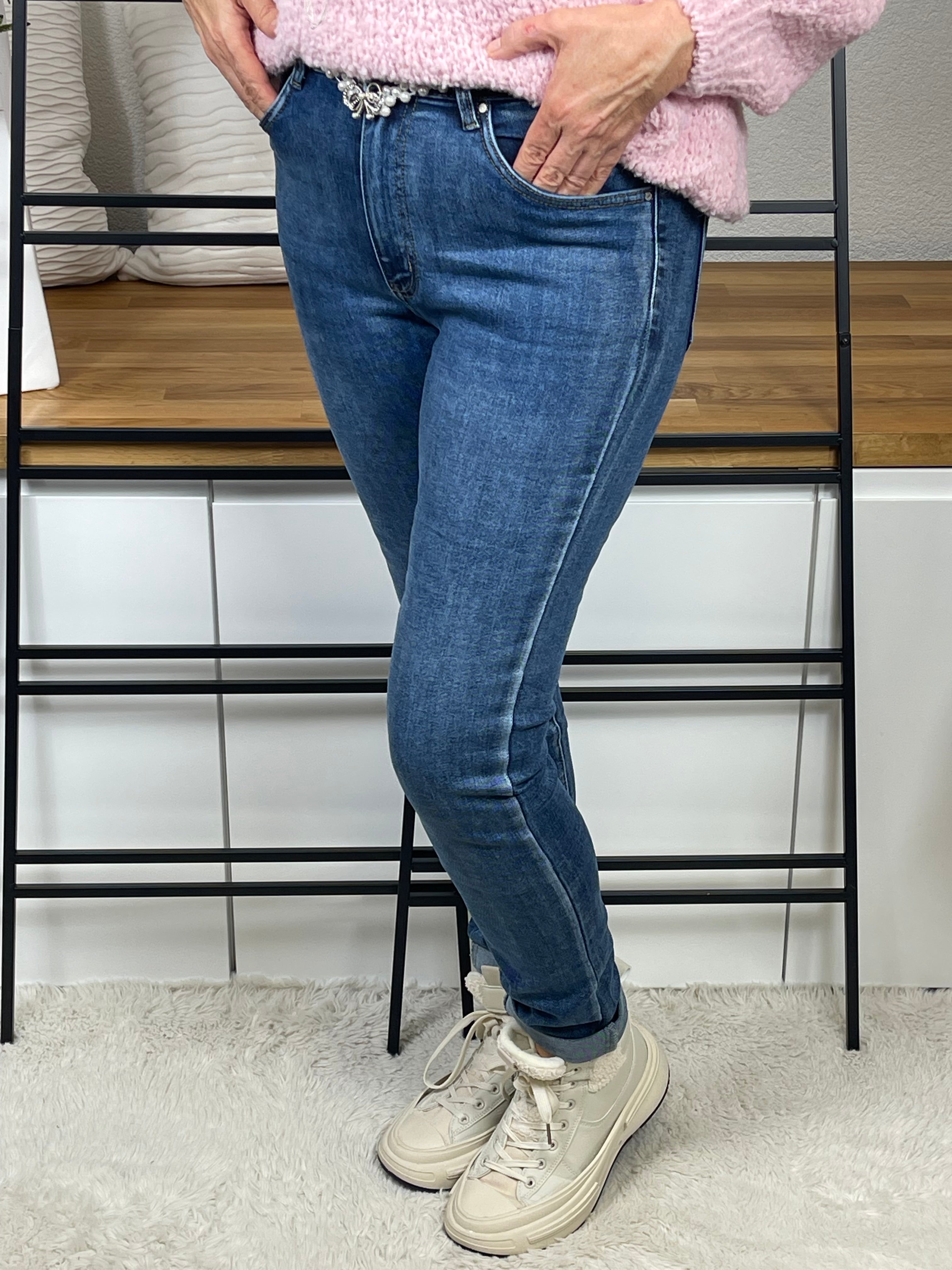 Damen Jeans mit elegantem „Perlengürtel“ Gr. 38 - 48 in blau