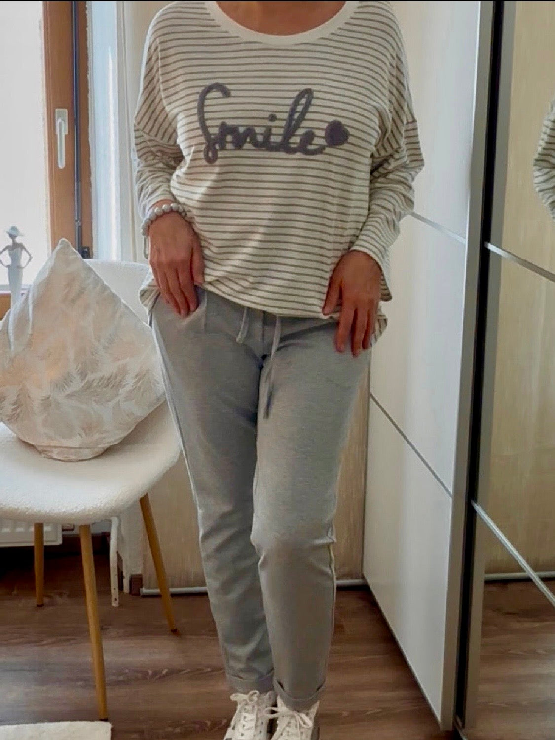 Feinstrick Pullover „Smile“ von „Esvivid“ Einheitsgrösse Gr. 38 - 42 in weiß - hellgrau