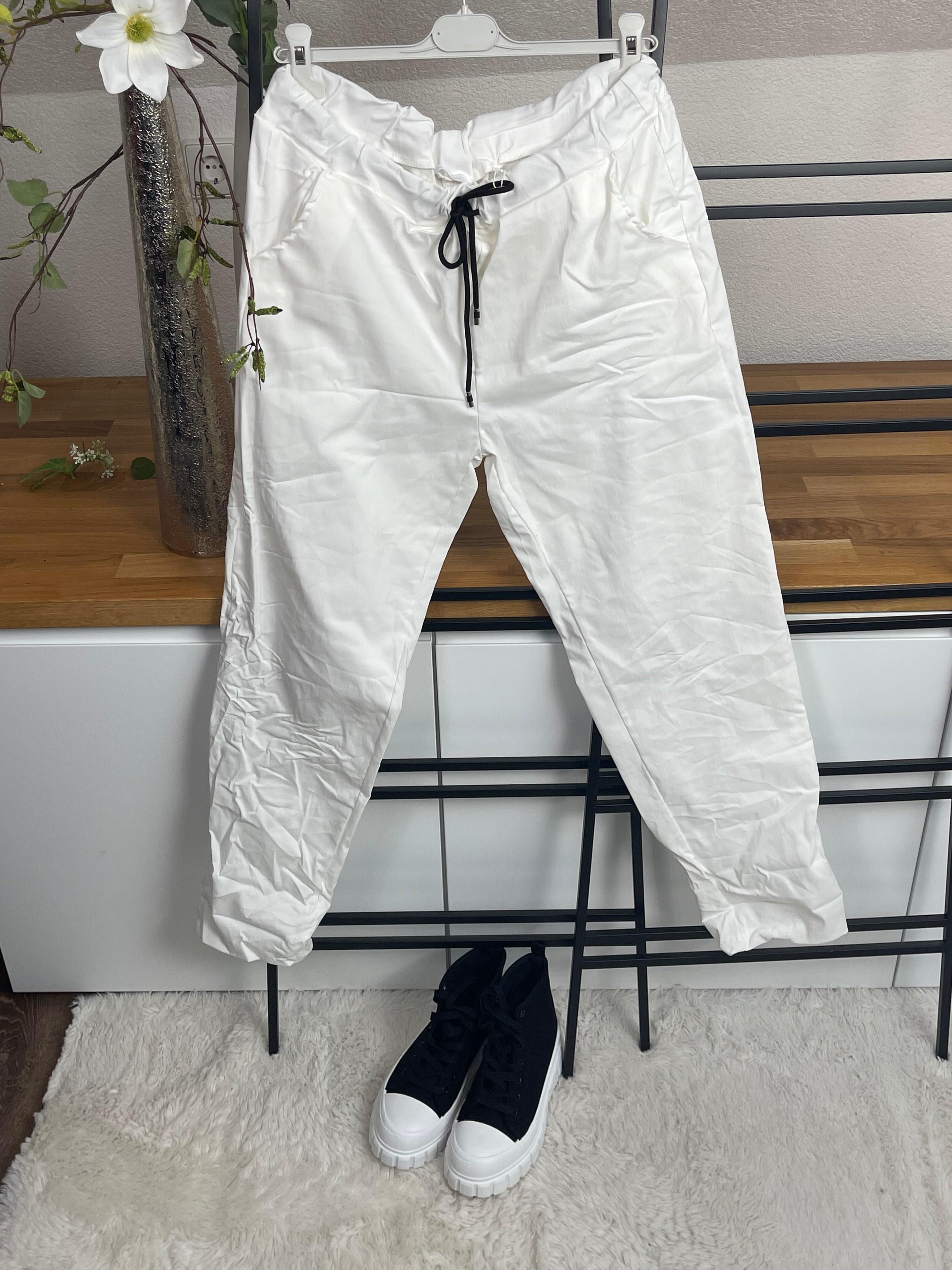 !!!!KEINE RETOURE MÖGLICH!!!! Jogpant „Basic“ Einheitsgröße Gr. 44 - 48+ in zehn Farben