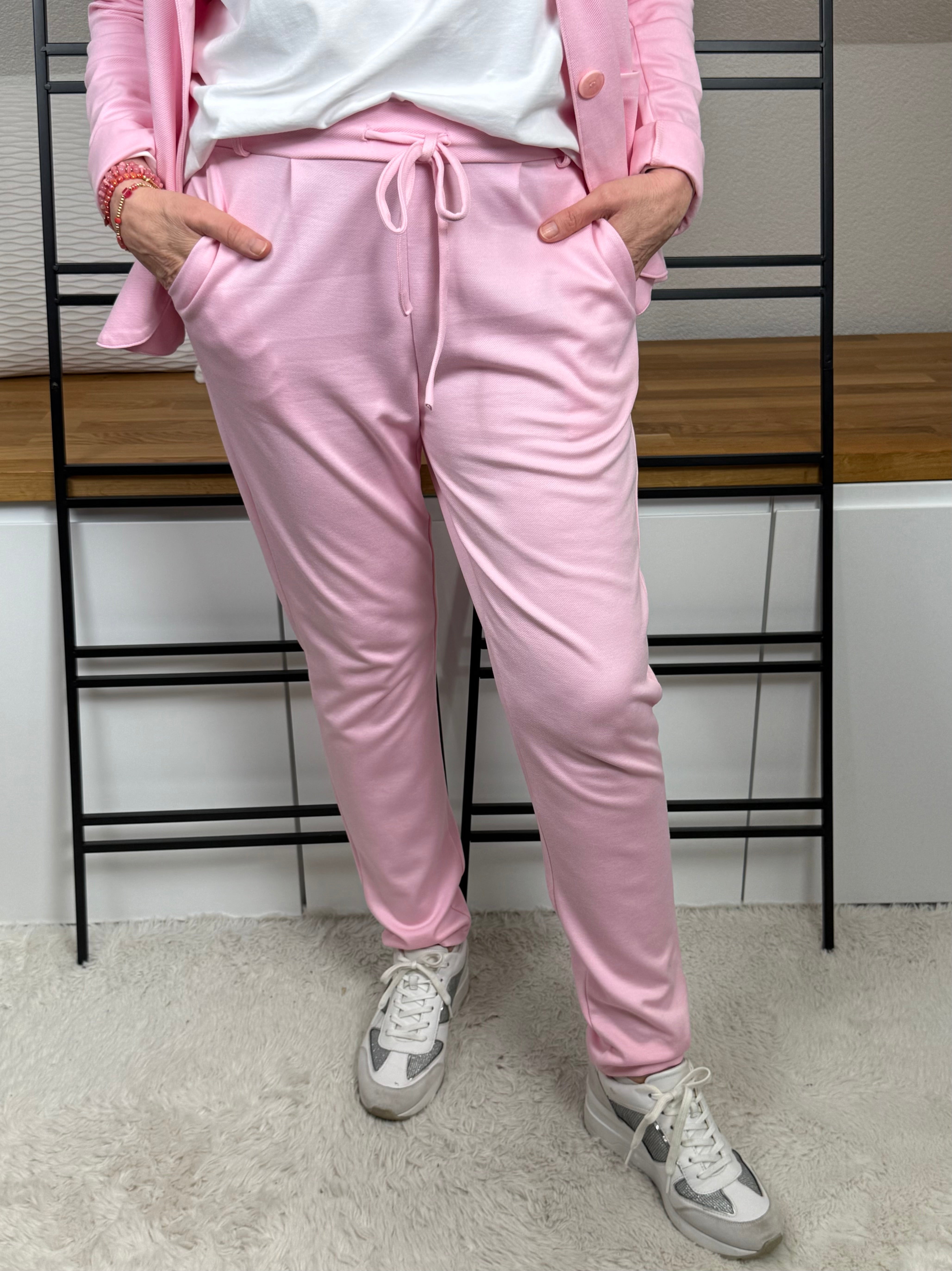 Leichte Jogpant von „Esvivid“ Gr. 42 -44 in 2 Farben