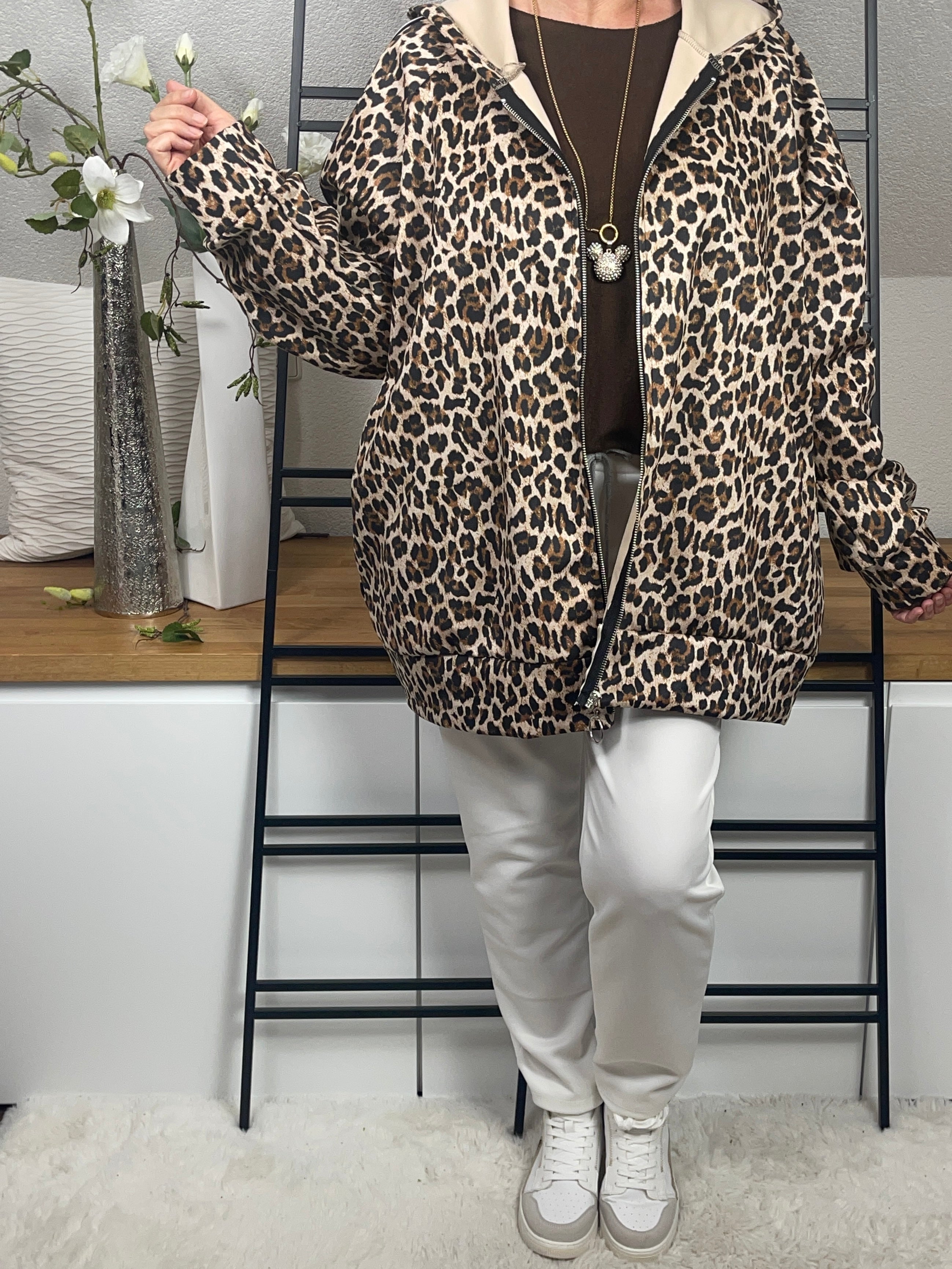 Elegante Damen Jacke „Leo“ Einheitsgrösse Gr. 42 - 48 in 2 Farben