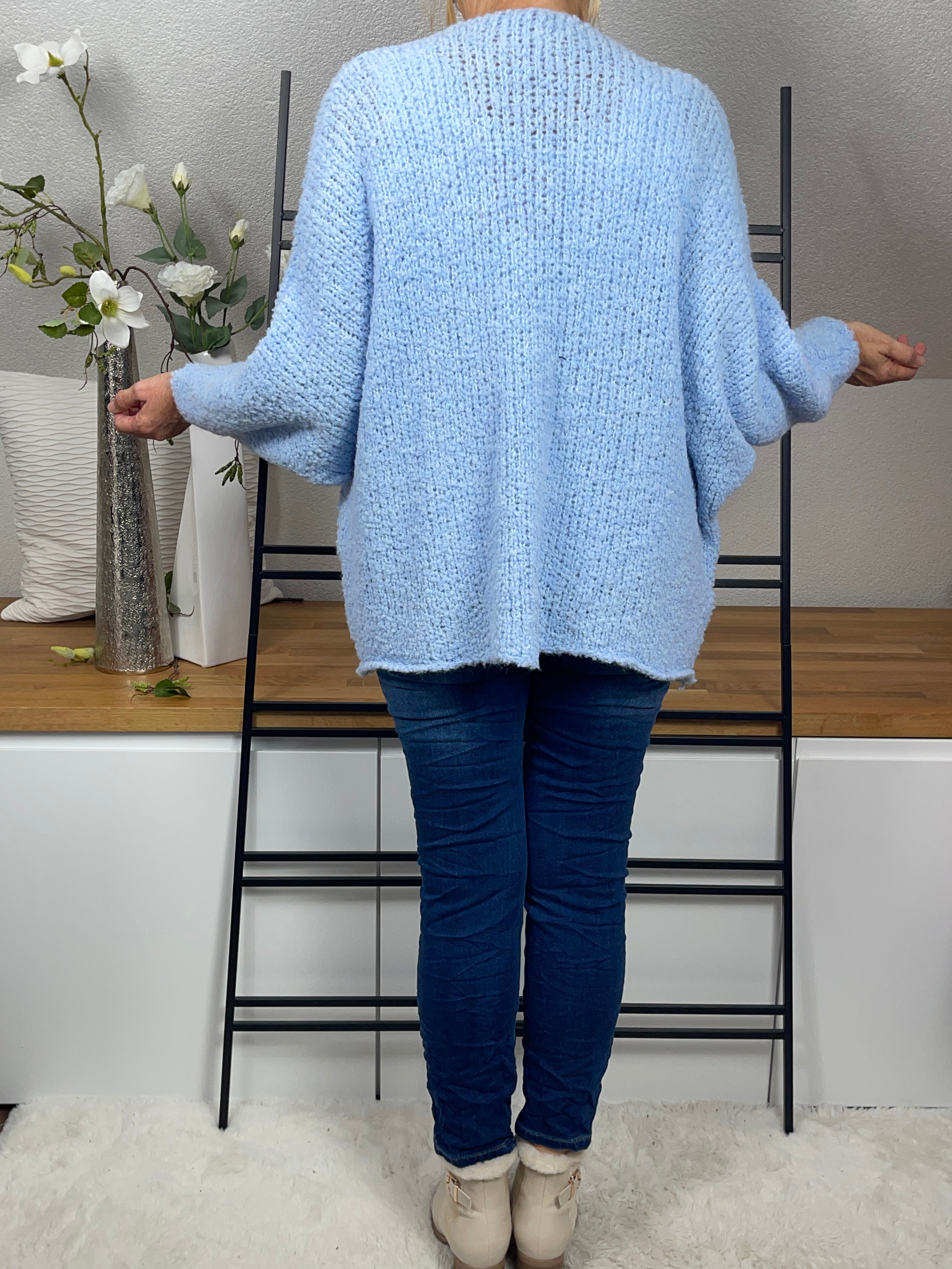 !!!AKTION!!!                           Damen „Boucle“ Strickjacke mit Brosche und Alpaka Einheitsgrösse Gr. 38 - 46 in 4 Farben