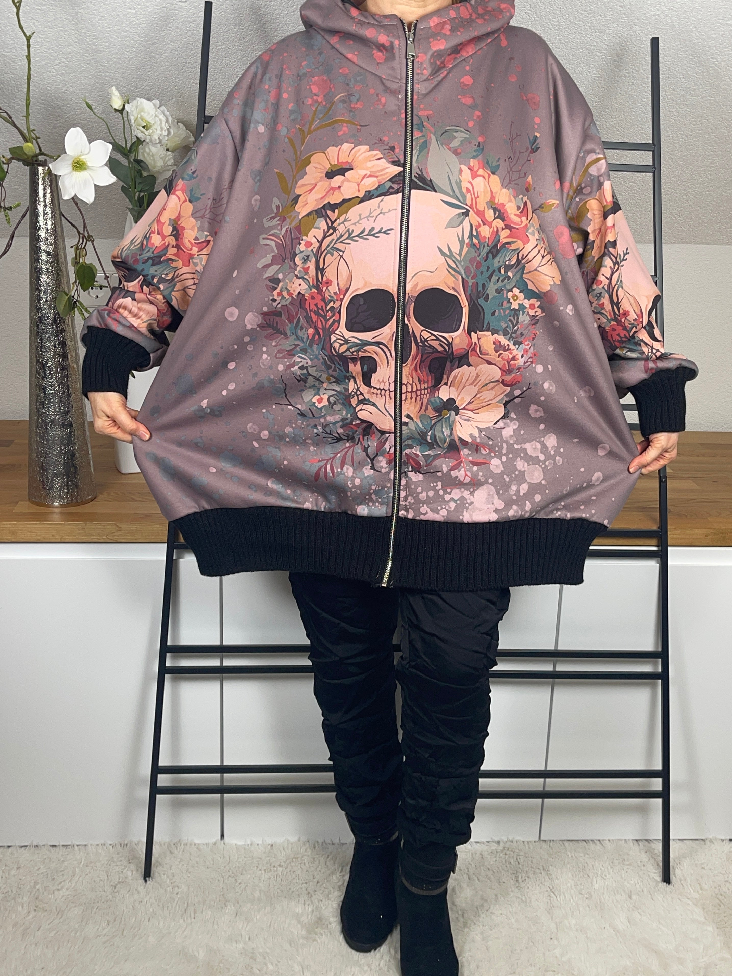 Damen - Softshelljacke „Skull“ in 3 Farben Einheitsgrösse Gr. 44 bis 50