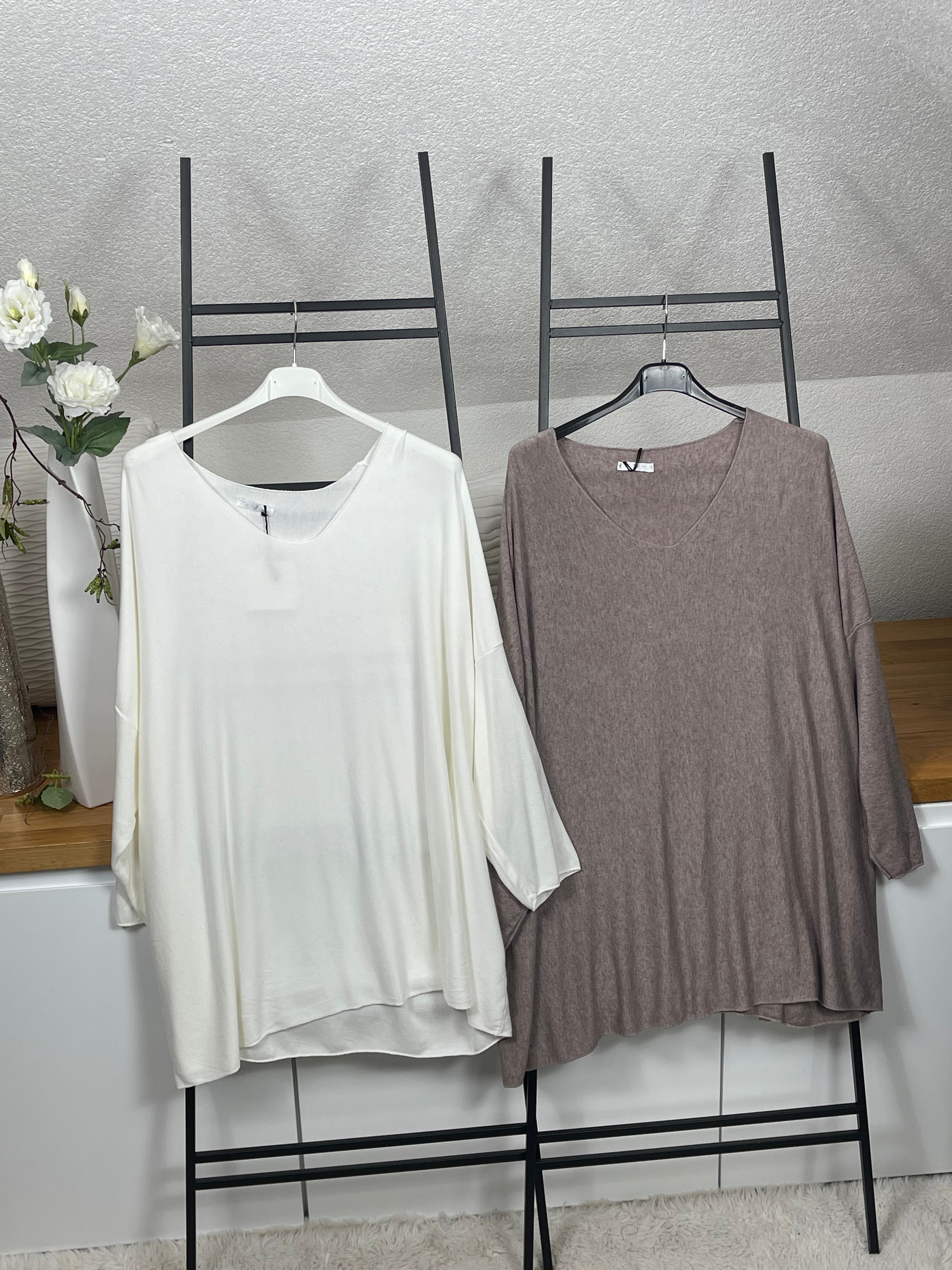 Damen - Feinstrick - V - Pullover Einheitsgrösse Gr. 42 - 50 in 5 Farben