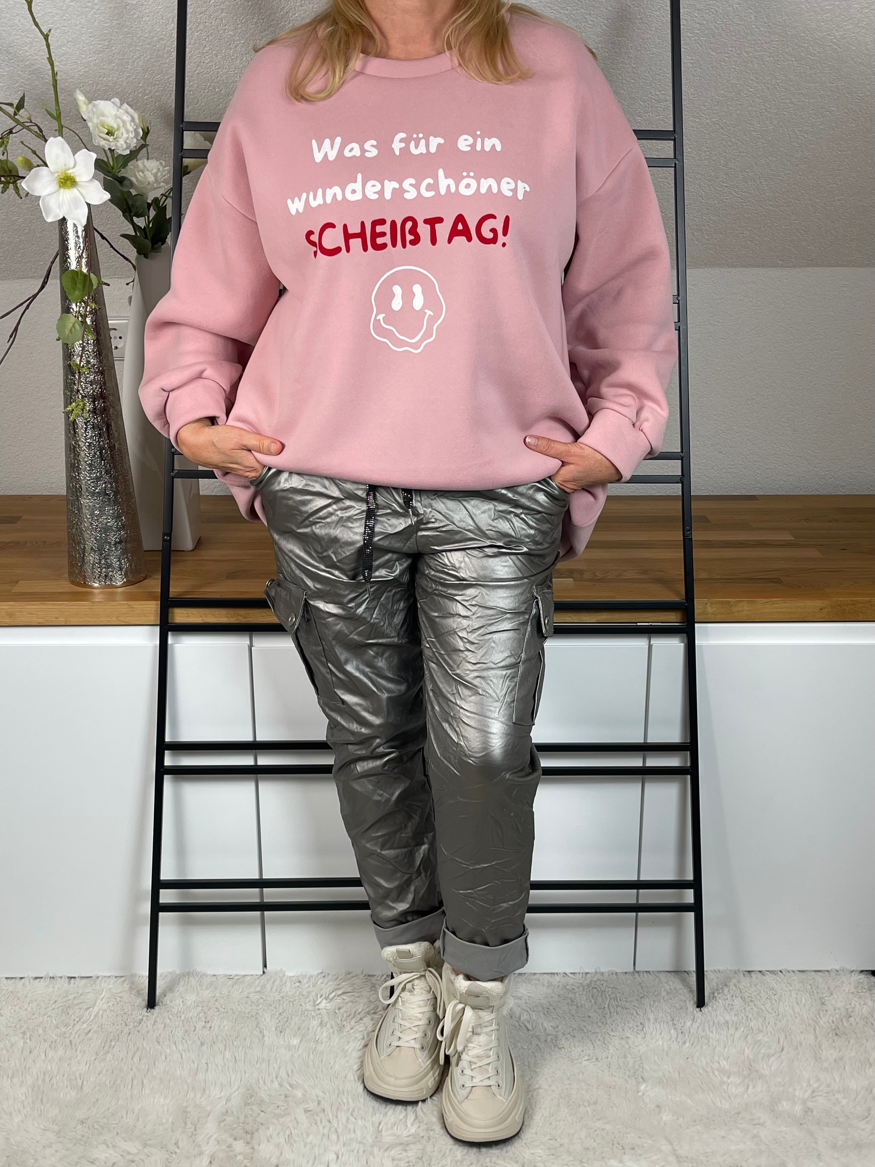 !!!!Keine RETOURE MÖGLICH!!! Sweater  „Was für ein wunderschöner Scheißtag“ Einheitsgrösse Gr. 40 - 48+
