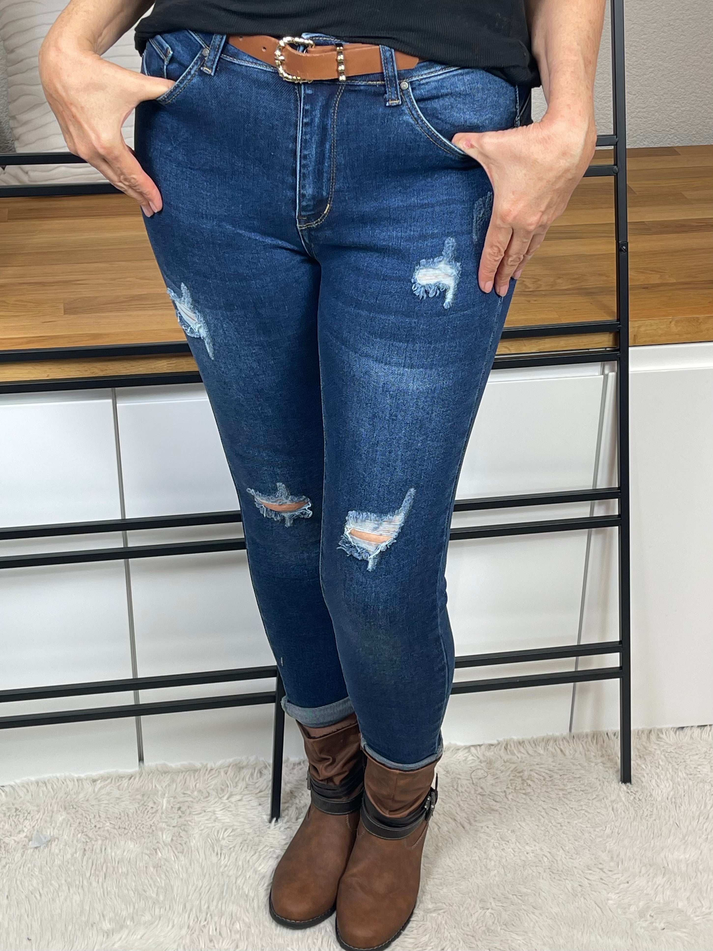 Damen Jeans mit tollen „Patches“ in blau Gr. 38 - 48