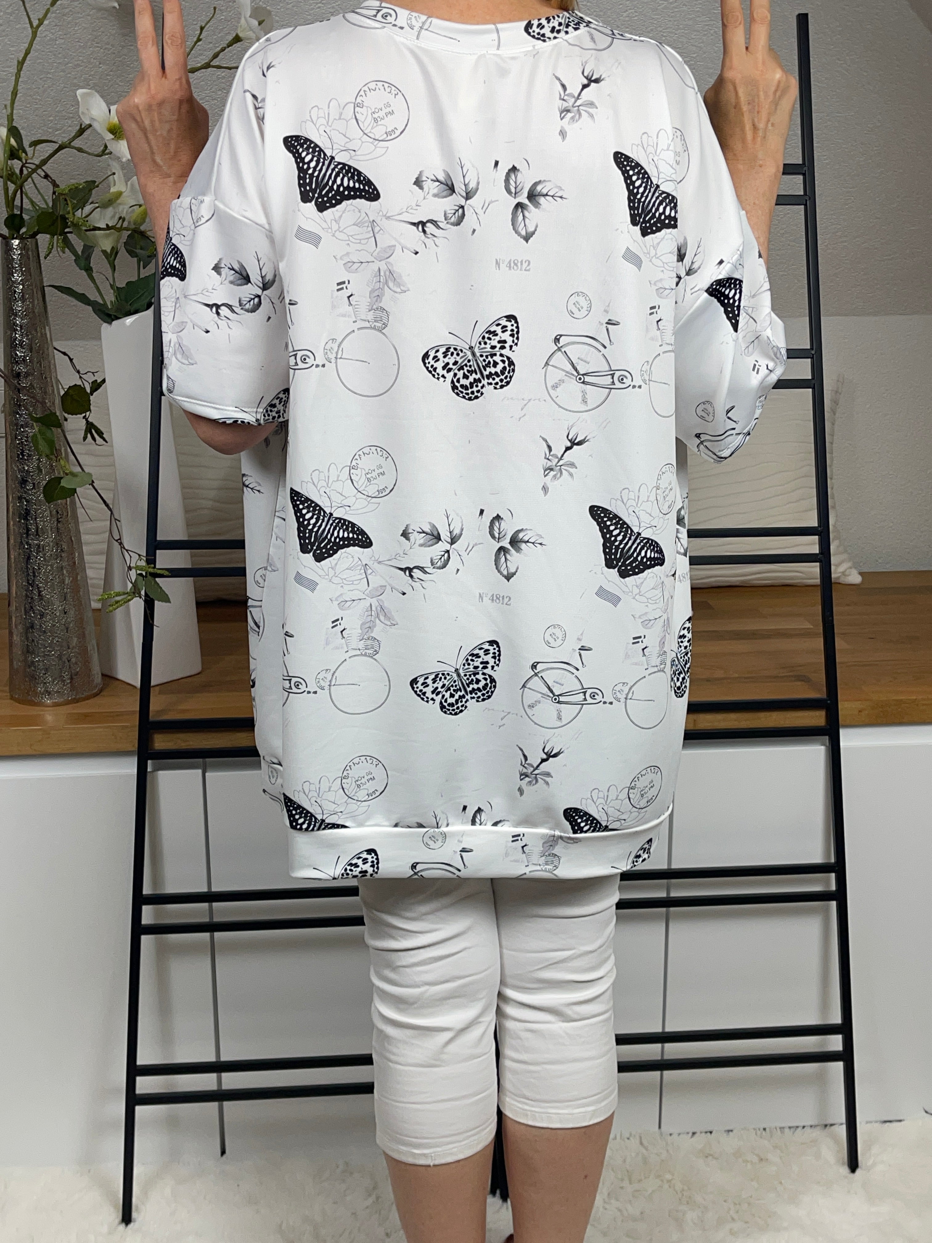 !!!!KEINE RETOURE MÖGLICH!!!! Damen - Tunika - Shirt „Minney“ mit Animal Flower Print Einheitsgrösse Gr. 38 - 48 in 6 Farben