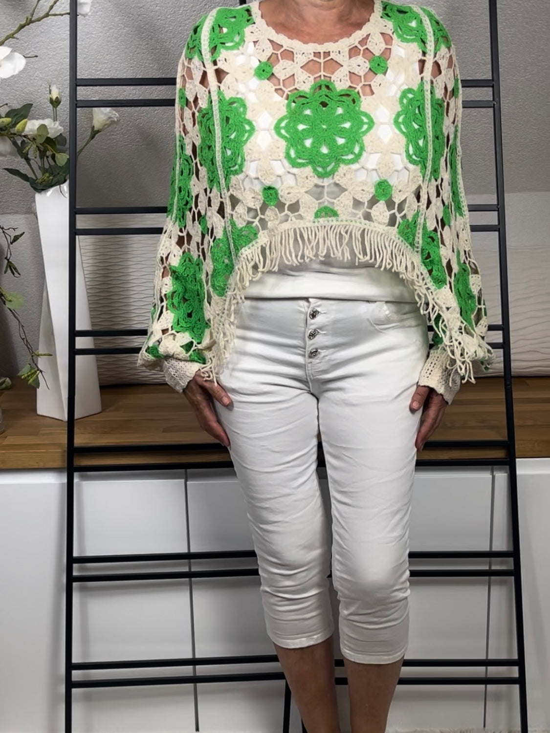 !!!!KEINE RETOURE MÖGLICH!!!! Damen Poncho - Pullover „Romantik“ Einheitsgrösse Gr. 36 - 40 in 4 Farben