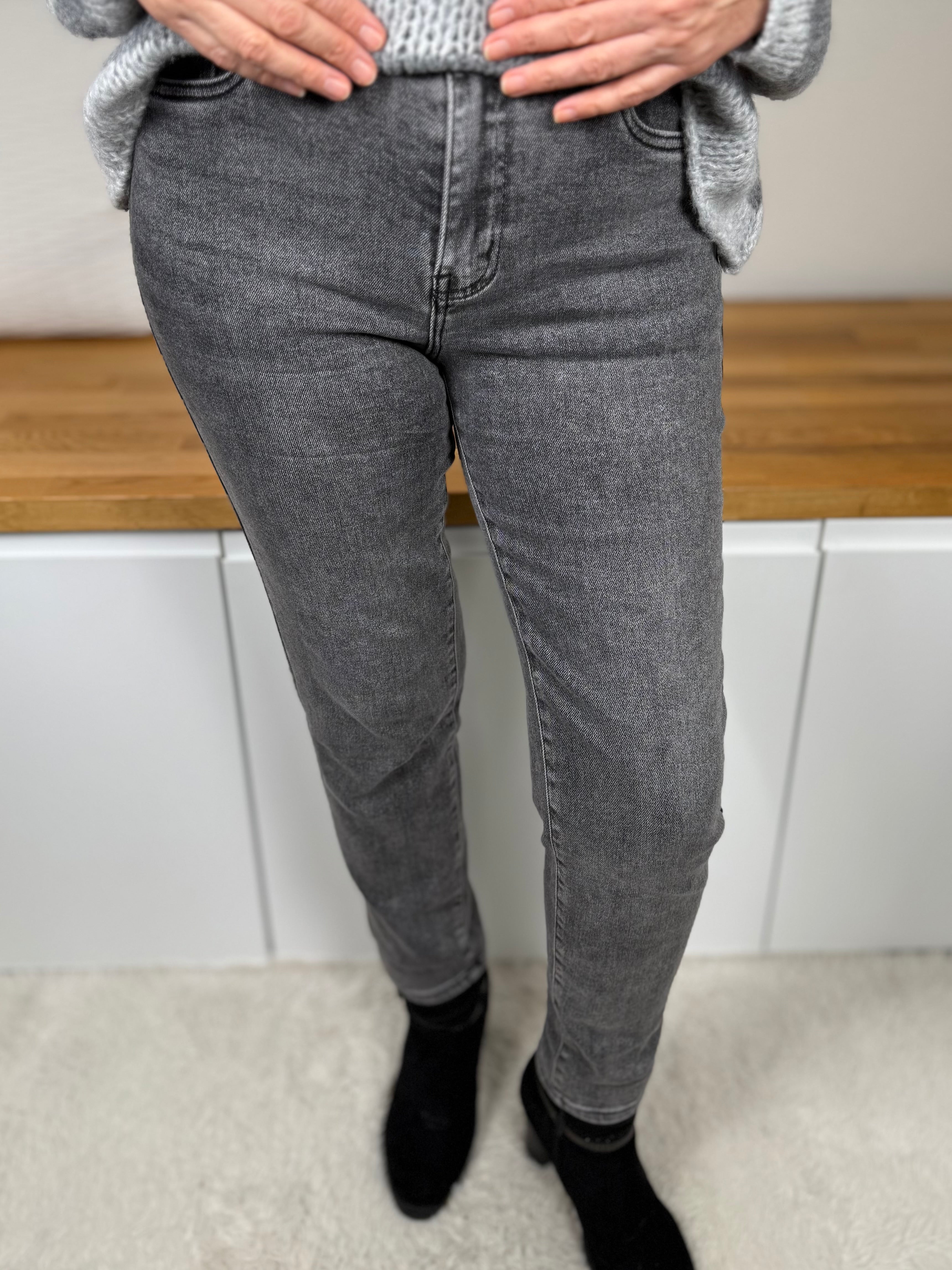 Damen Jeans mit schönem Farbverlauf Gr. 38 bis 48 in dunkelgrau