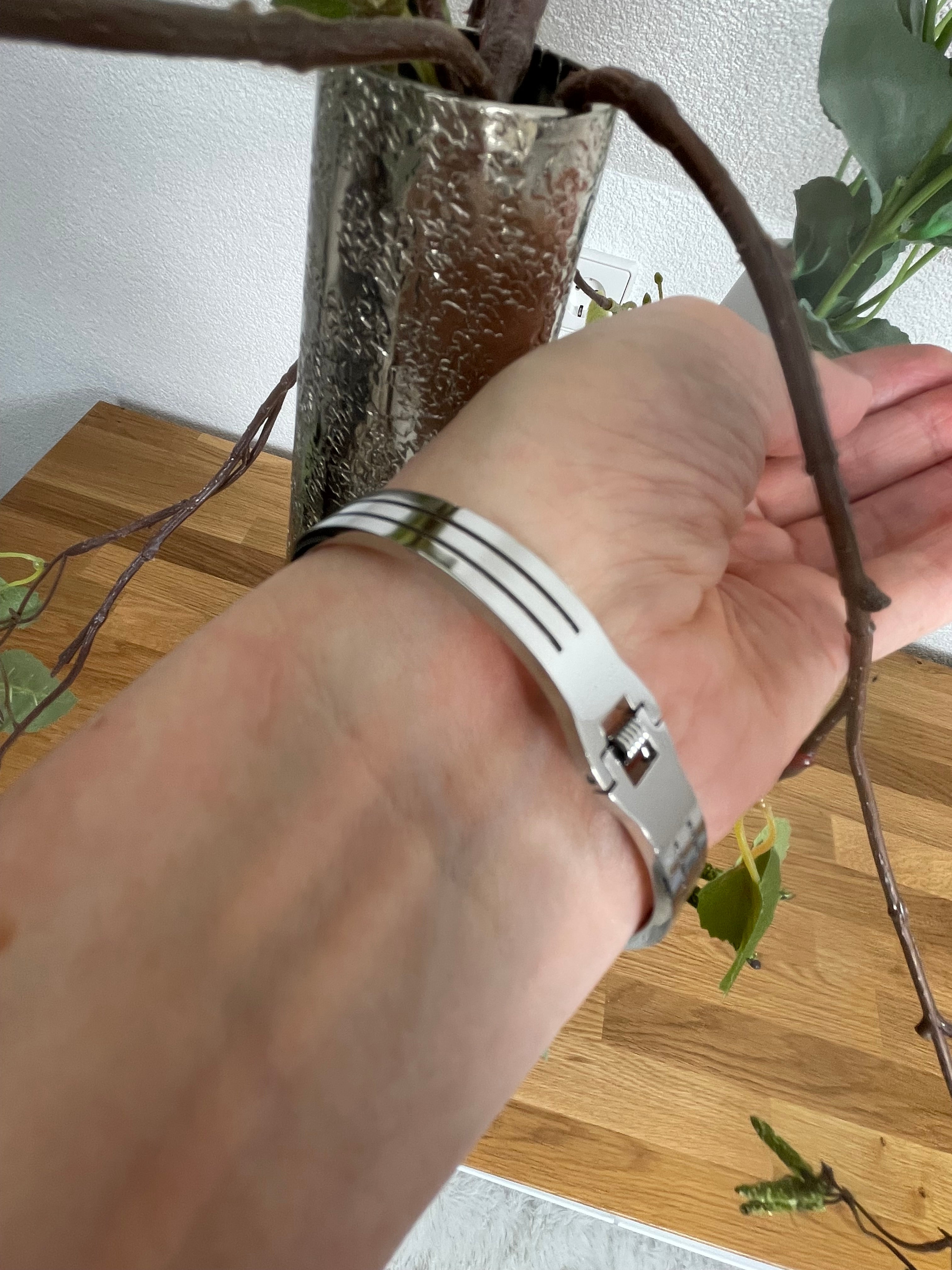 Damen - Armreif mit Magnetverschluss, verschiedene Motive