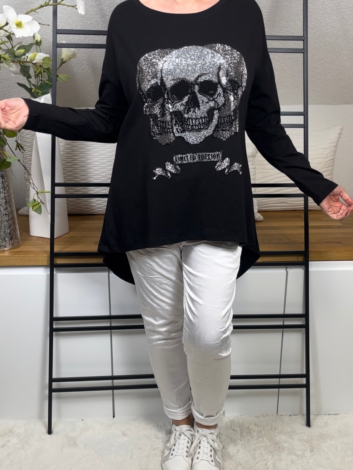 Long - Shirt „Totenkopf“ von EU-Queen Gr. 36 - 48