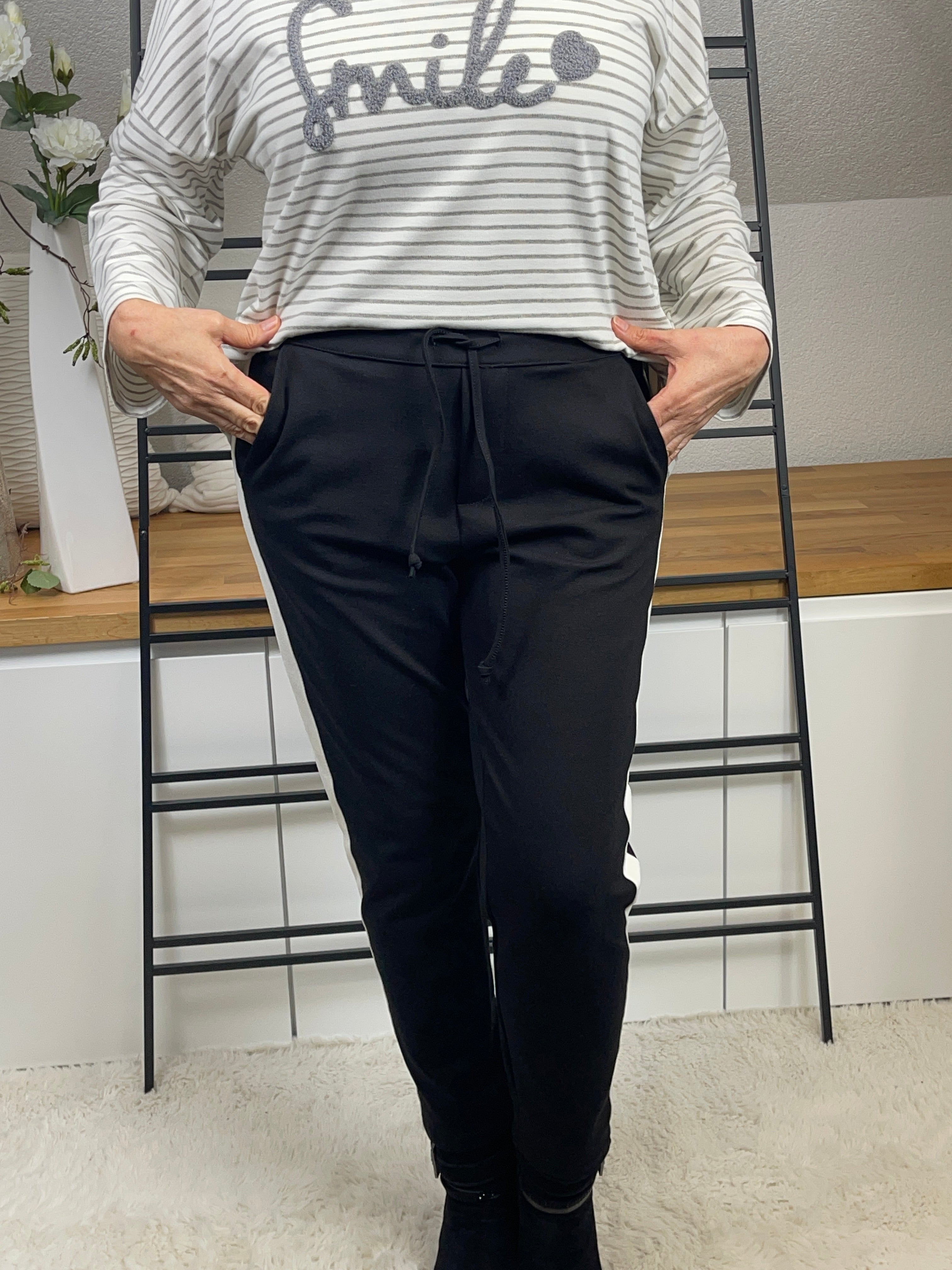 Elegante hochwertige Jogpant Gr. 36 - 42 in schwarz