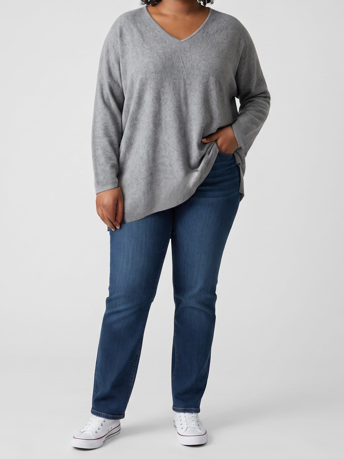 Filigraner V - Feinstrick - Pullover in vielen Farben