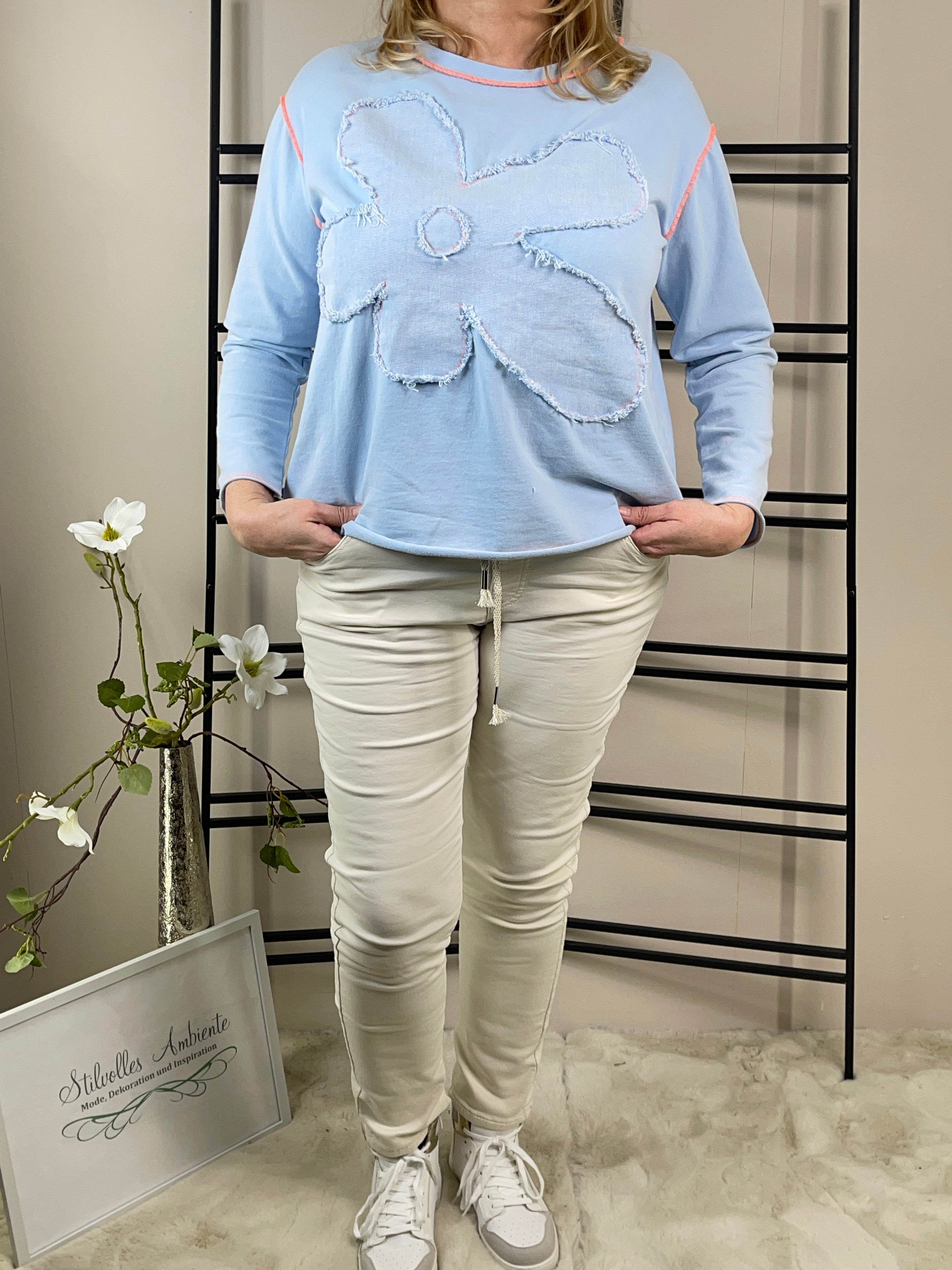 !!!!KEINE RETOURE MÖGLICH!!!! 
Pullover „Blüte“ Einheitsgrösse Gr. 36 - 42