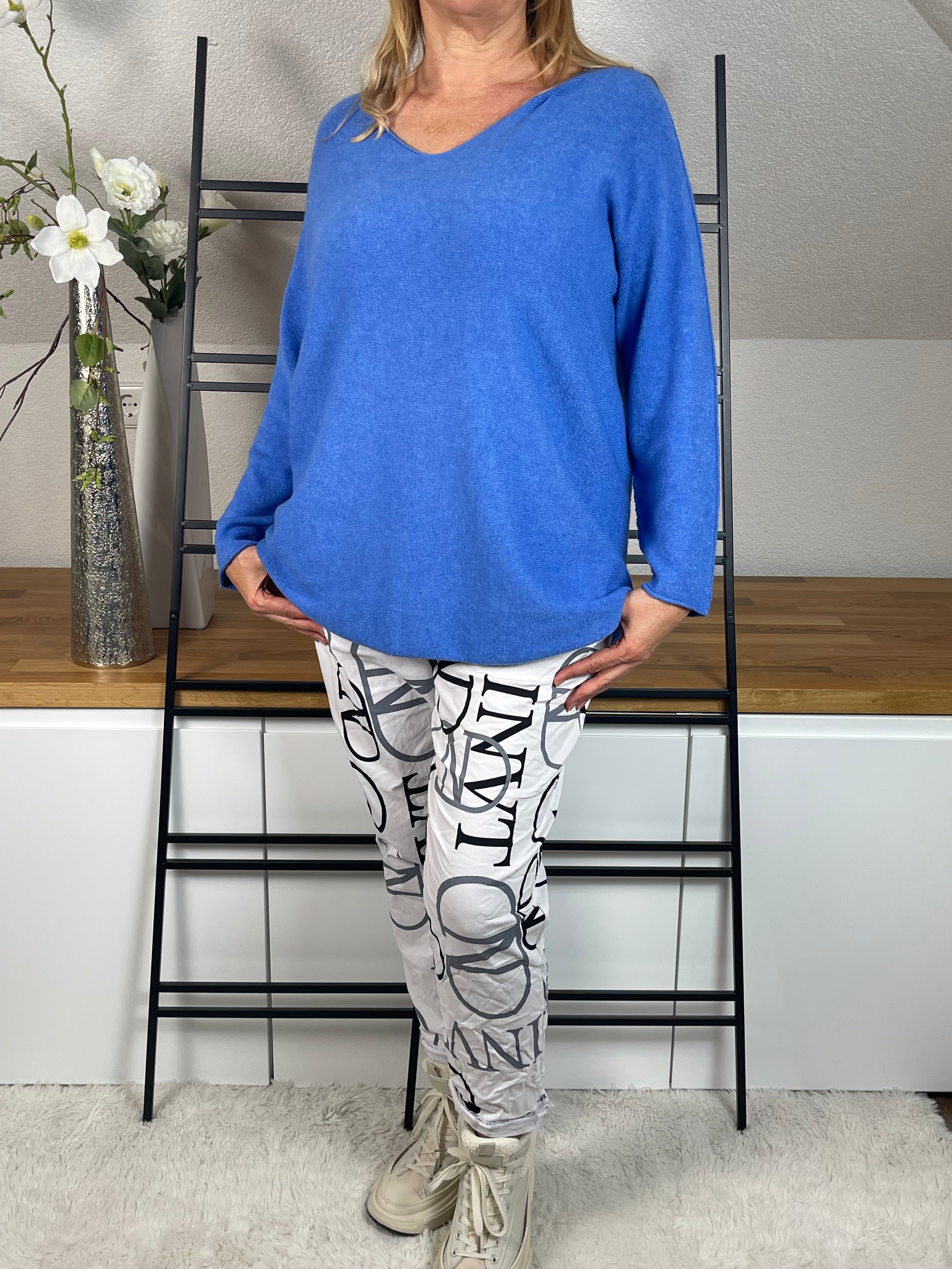 •	Jogginghose mit Schriftzug
	•	JogPant mit Buchstaben
	•	Jogginghose mit Print
	•	Jogginghose mit Lettern
	•	Jogginghose bedruckt
	•	Bedruckte JogPant
	•	Jogginghose mit Text
	•	Jogger mit Schriftzug