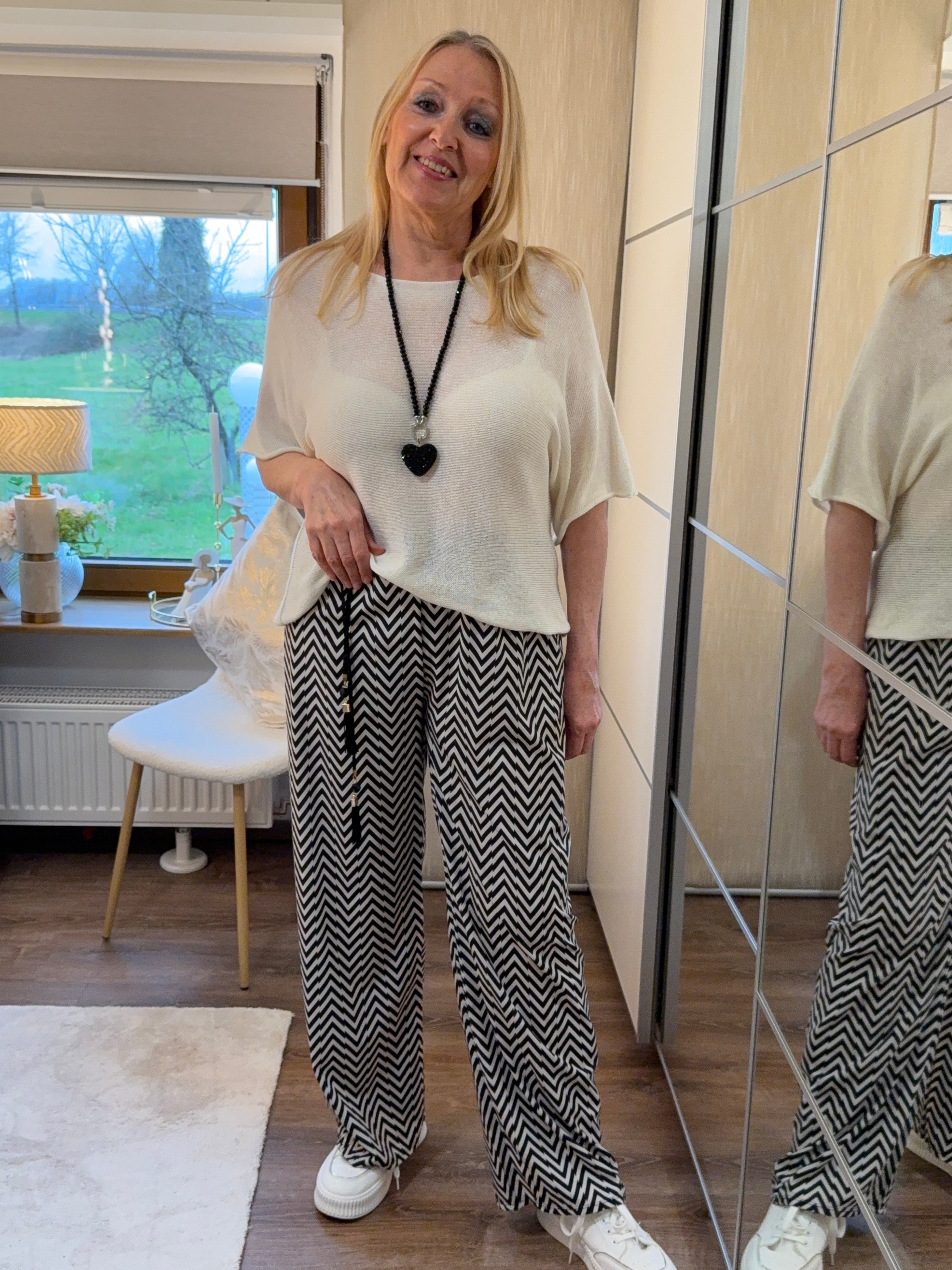 Elegante weite Hose mit elastischem Bund und Gürtel Einheitsgröße Gr. 36 - 42 in schwarz - natur