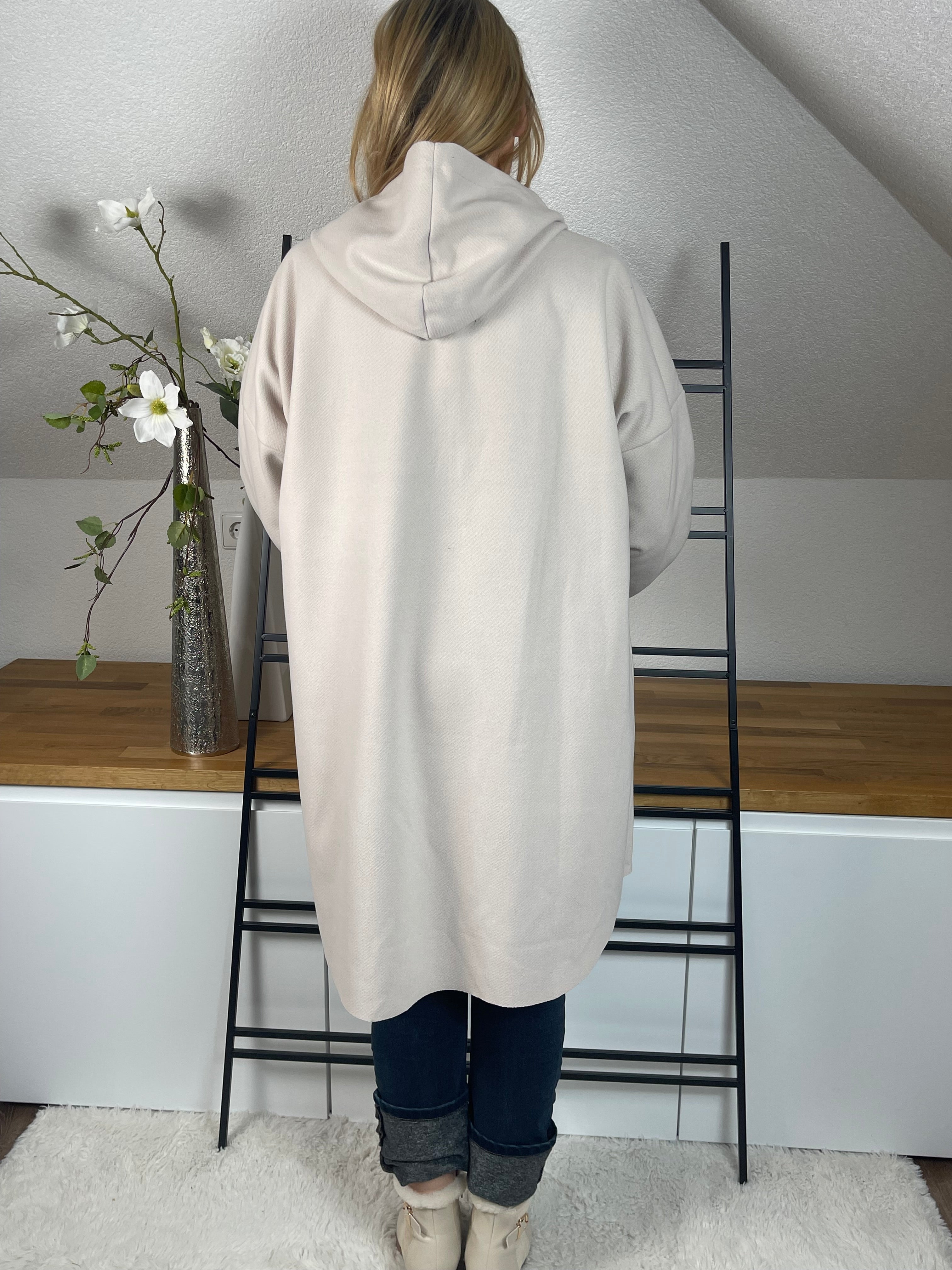 1.	Mantel mit Wollanteil
	2.	Oversize Mantel Damen
	3.	Lässiger Wollmantel
	4.	Mantel bis Größe 48+
	5.	Wollmantel große Größen
	6.	Oversize Wollmantel Damen
	7.	Weicher Mantel mit Wolle
	8.	Mantel Plus Size Damen
	9.	Casual Wollmantel
	10.	Trendiger Mantel mit Wollanteil
	11.	Schöner Oversize Mantel
	12.	Wollmantel weiter Schnitt
	13.	Eleganter Mantel große Größen
	14.	Kuscheliger Mantel Damen
	15.	Wollmantel in Übergröße