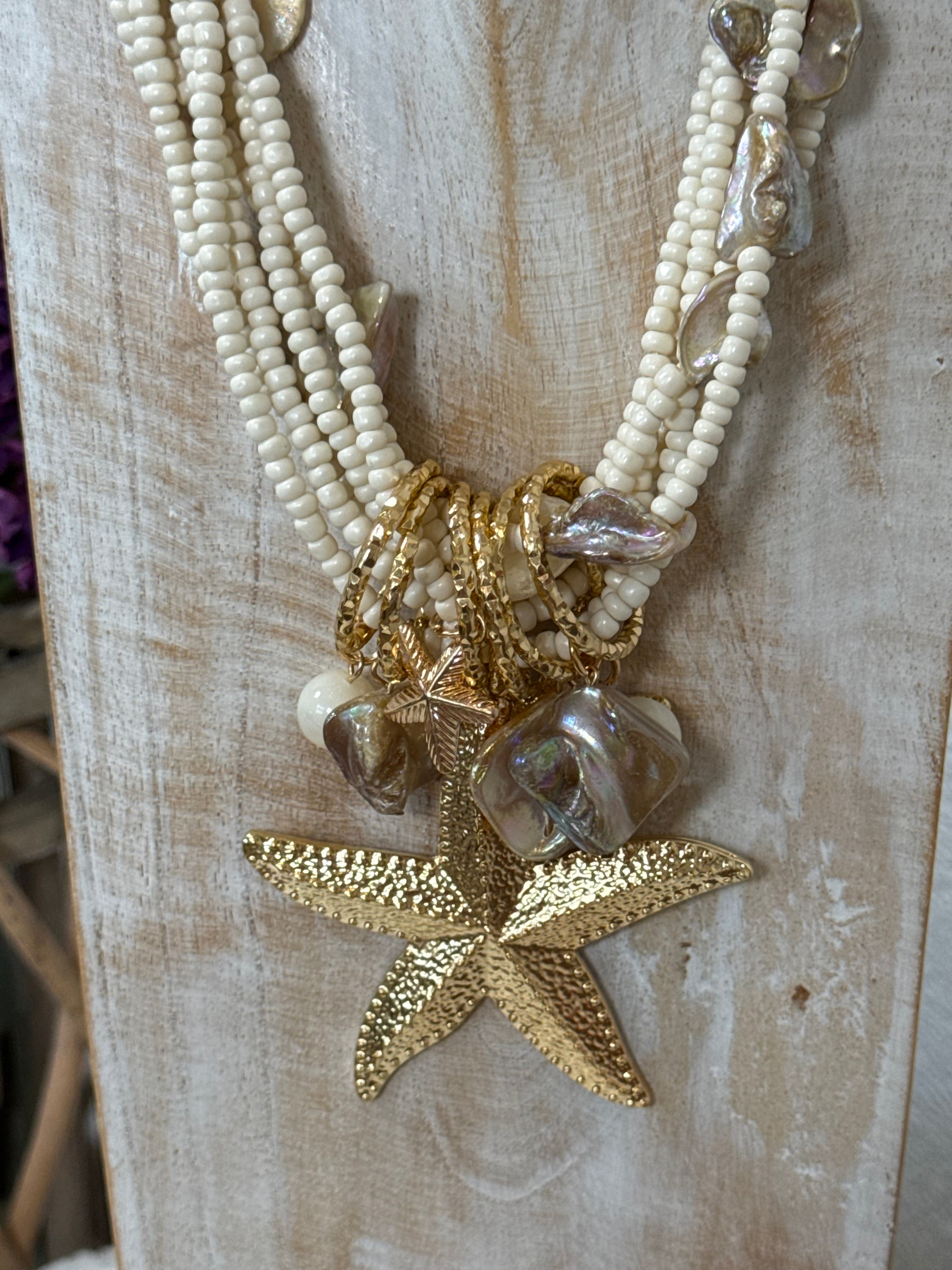 Boho - Muschel - Perlen - Kette in weiß - gold in 3 Motiven