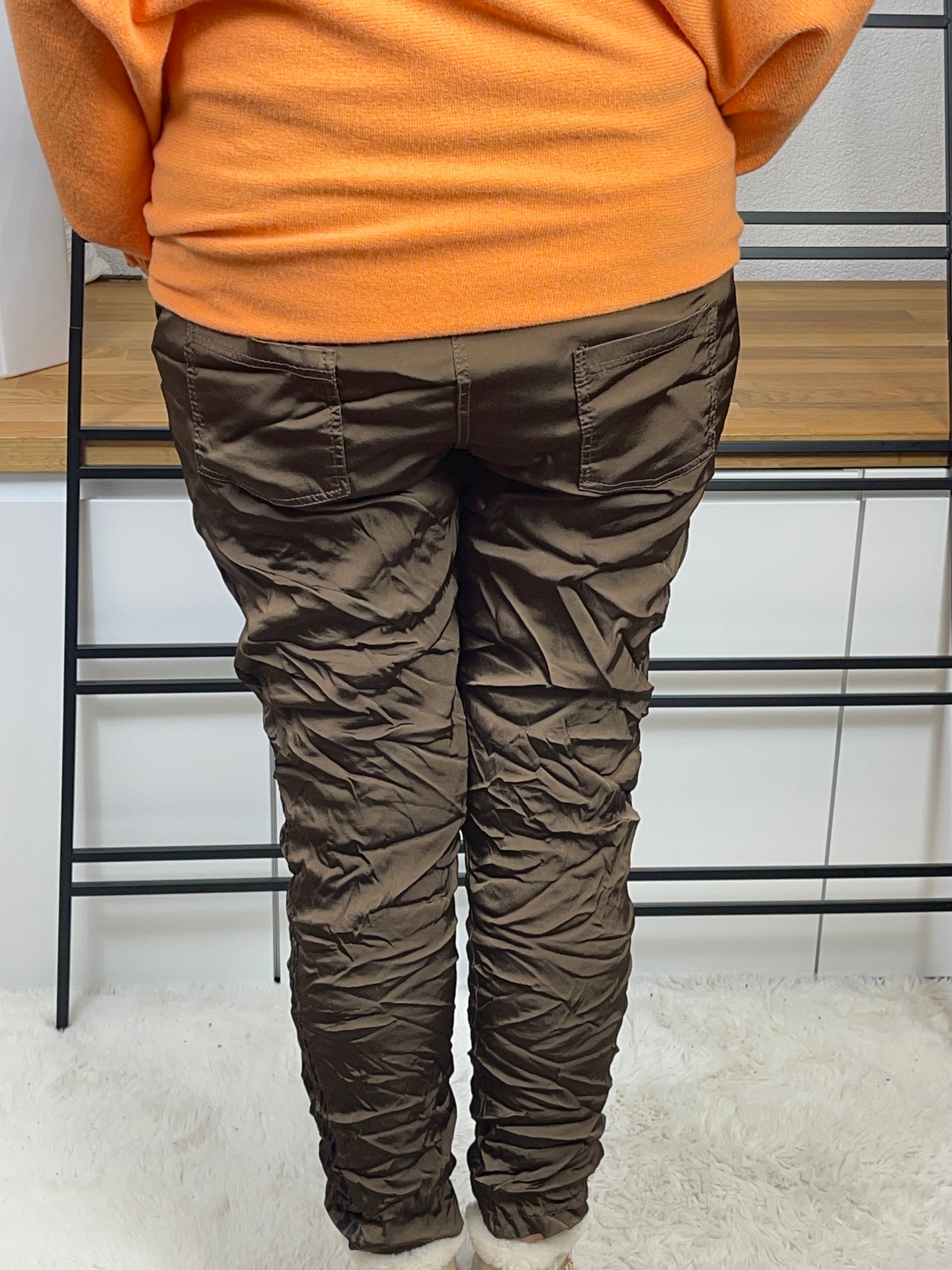 Damen - Jogpant „Shiney“ Einheitsgrösse Gr. 38 - 44 in 2 Farben