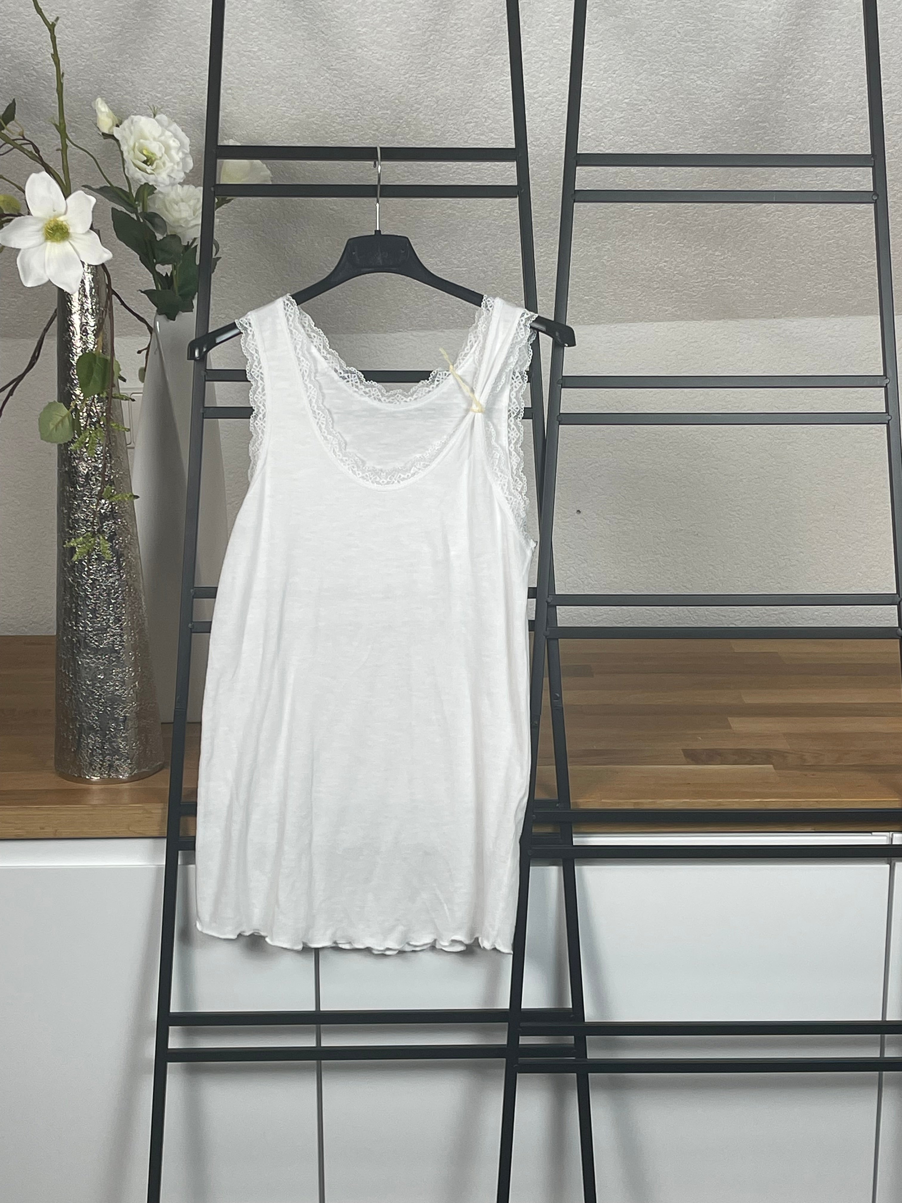 !!!!KEINE RETOURE MÖGLICH!!!! Top mit Spitze Einheitsgröße Gr. 38 - 42 in 3 Farben