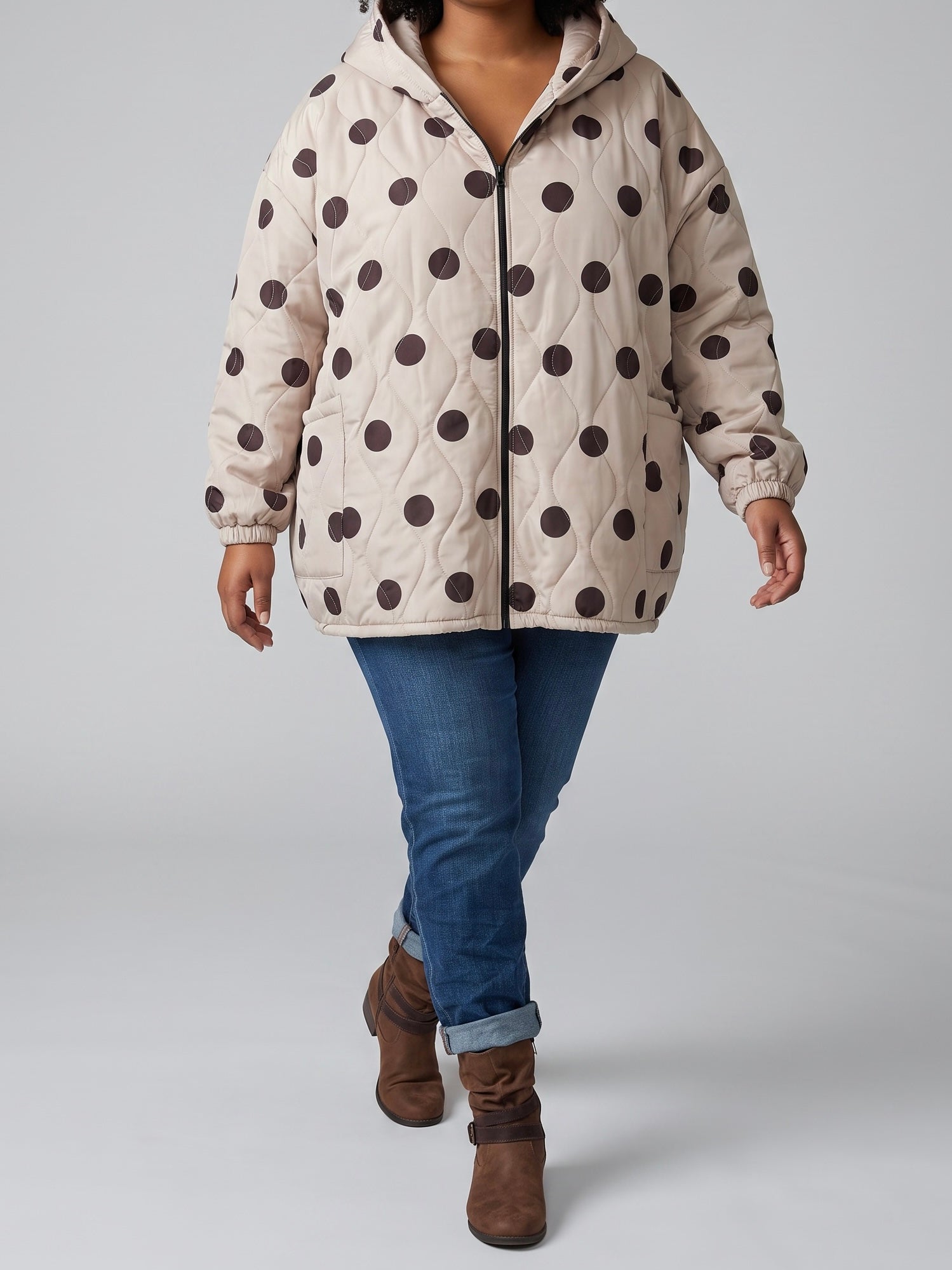 Warme Steppjacke mit Kapuze und „Punkten“ in 2 Farben