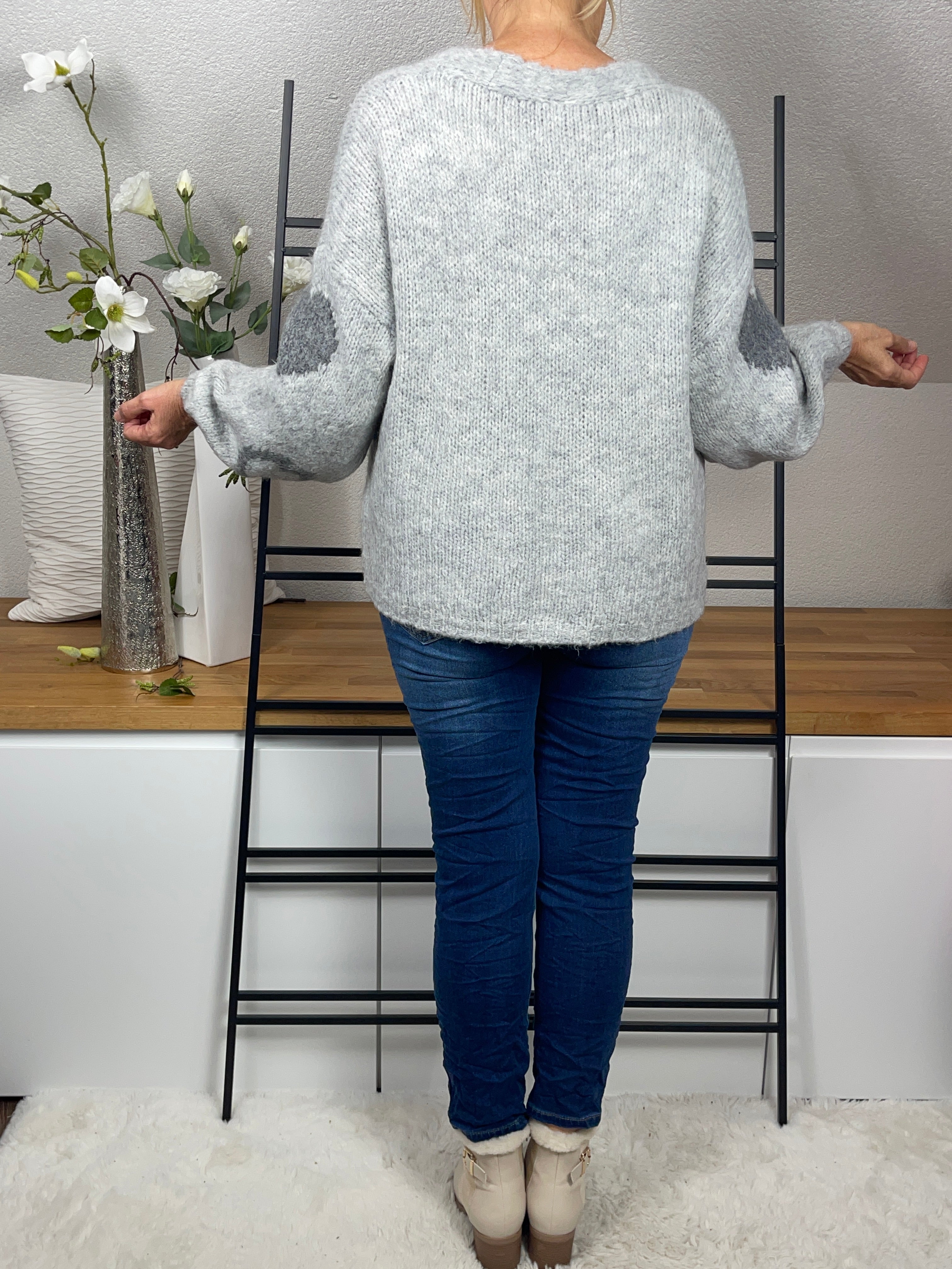 Damen - Strickjacke „Herzle“ Einheitsgrösse Gr. 36 - 44 in 2 Farben