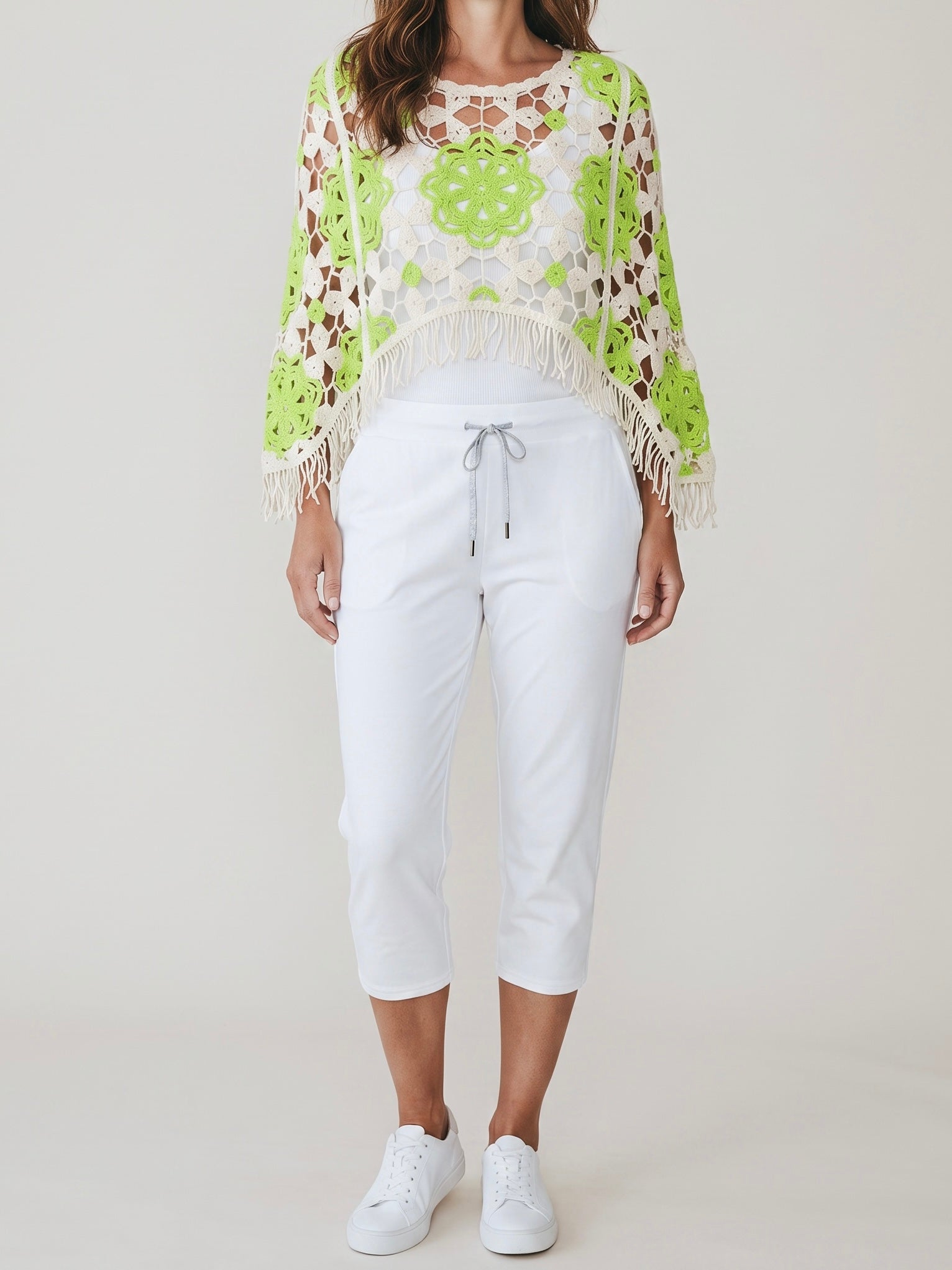 Gehäkelter Überwurf - Poncho „Boho“ in 3 Farben