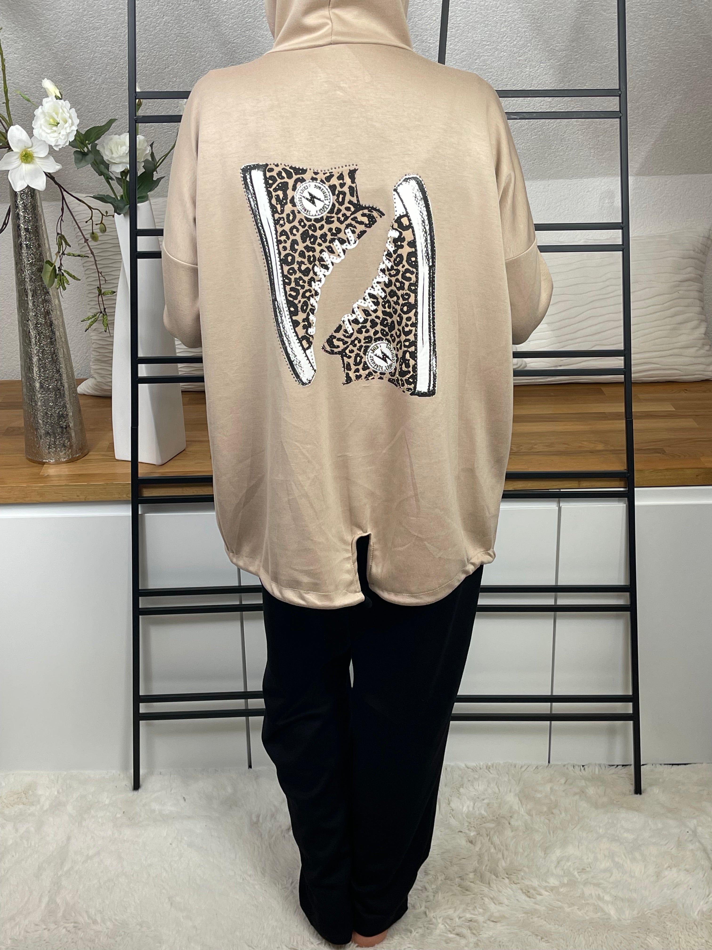 Damen „Fluffi“ Jacke mit Sneakern Einheitsgrösse Gr. 38 - 46 in 3 Farben