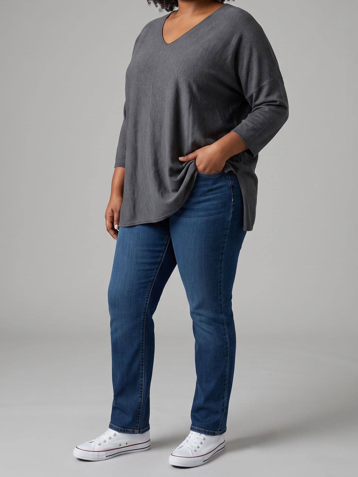 Filigraner V - Feinstrick - Pullover in vielen Farben