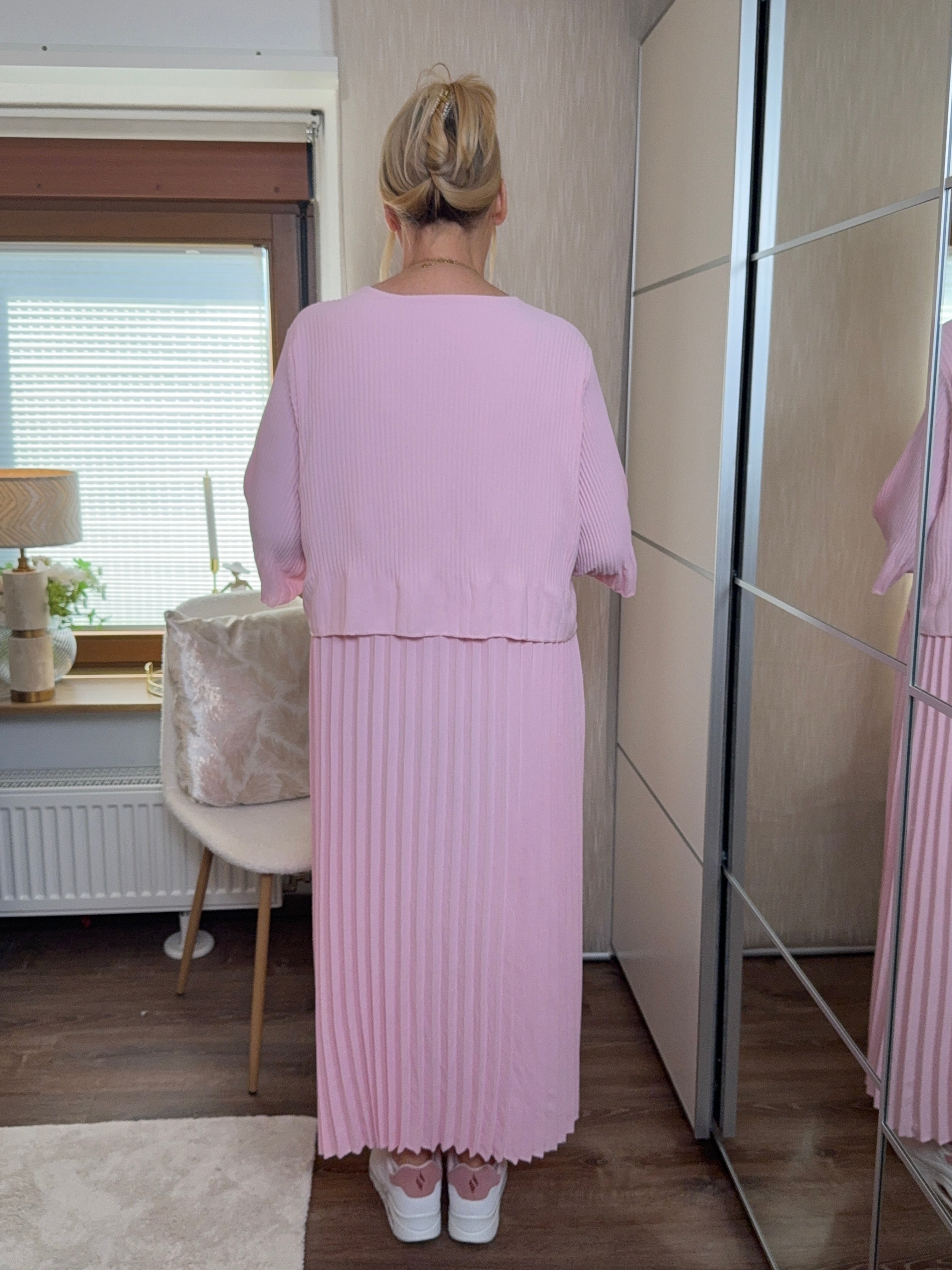 Tolles „Plissee“ Maxi Kleid Einheitsgröße Gr. 44 - 50 in 3 Farben