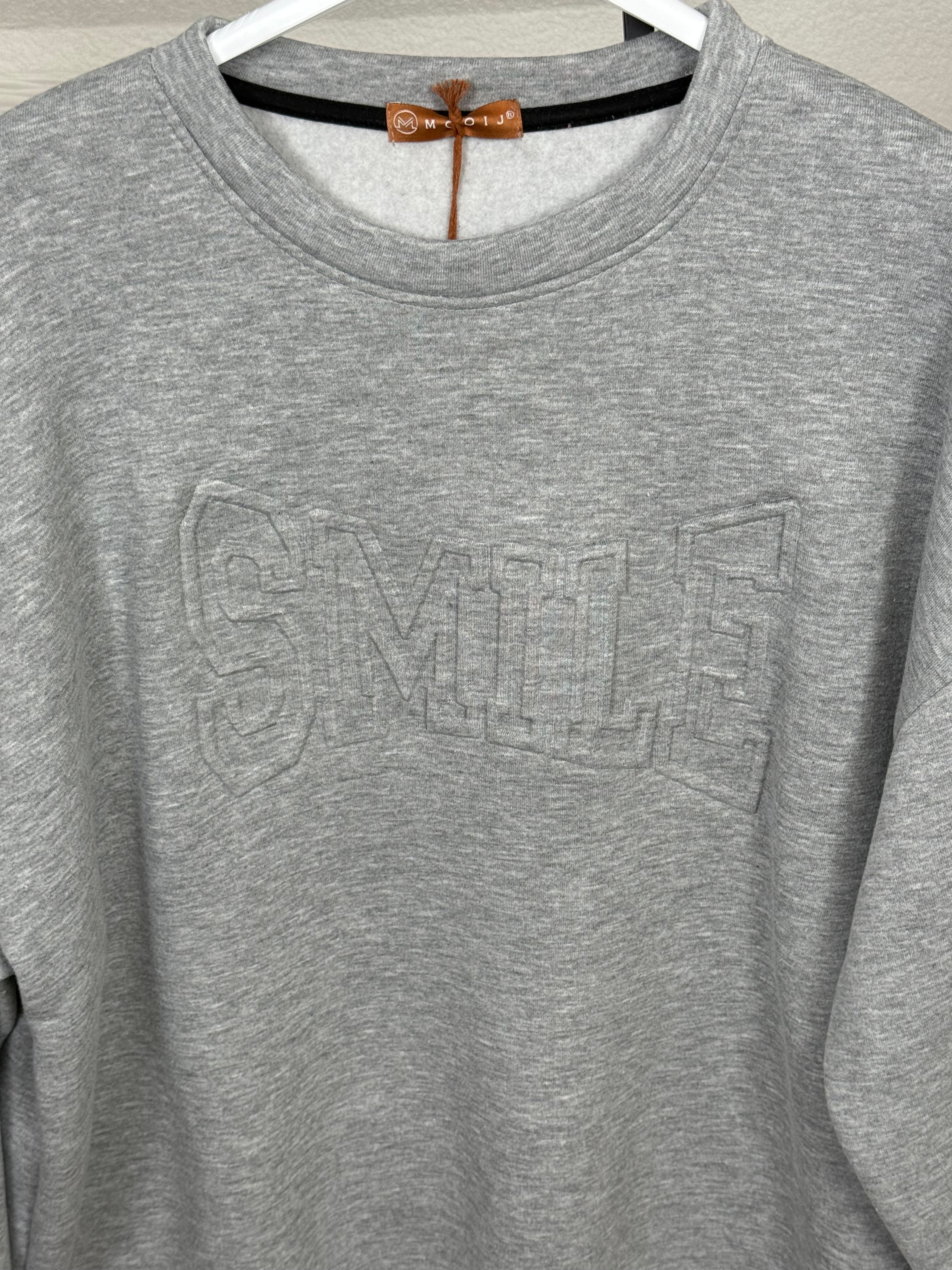 Hochwertiger Pullover „Smile“ in 3 Farben