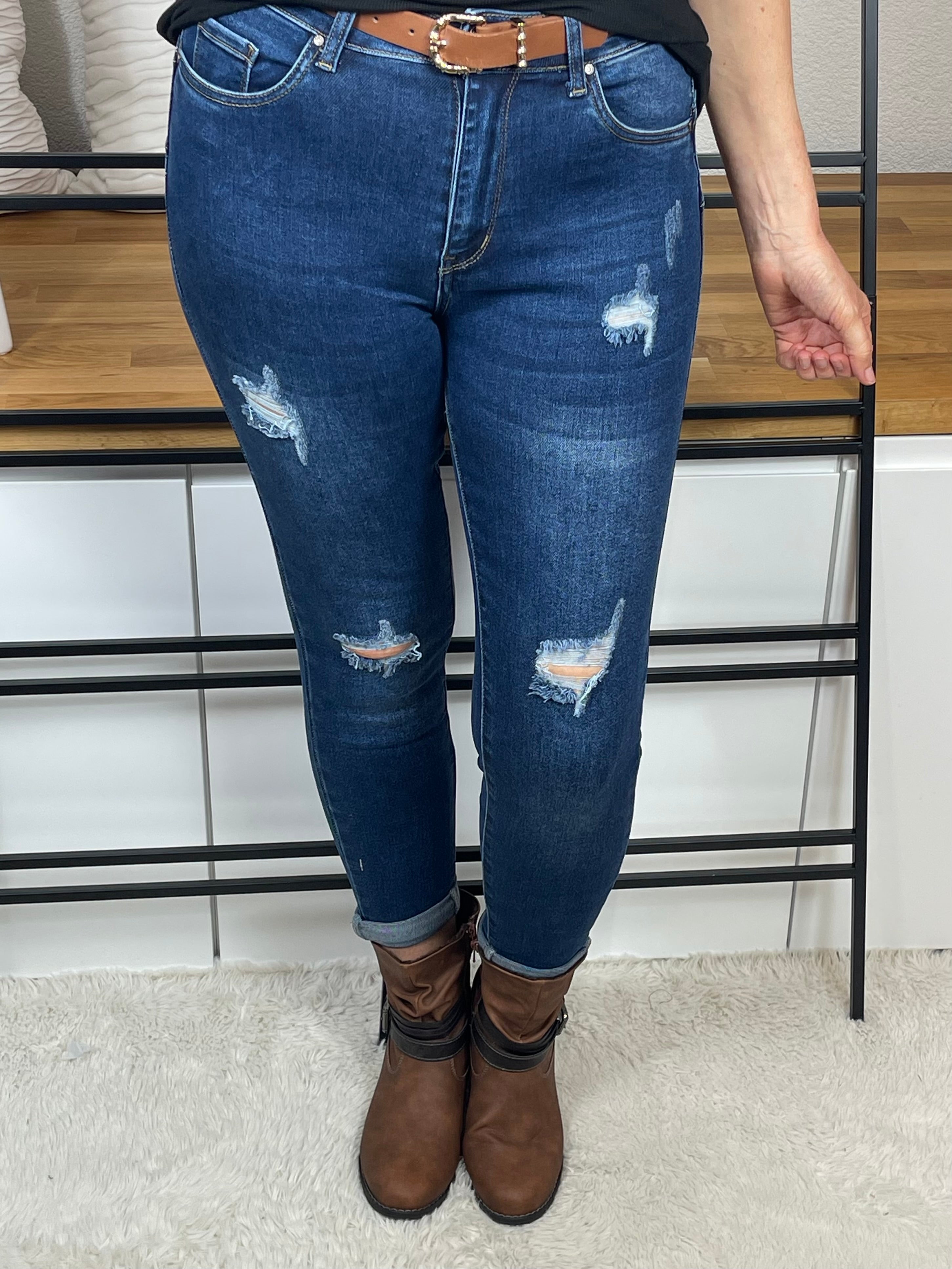 Damen Jeans mit tollen „Patches“ in blau Gr. 38 - 48