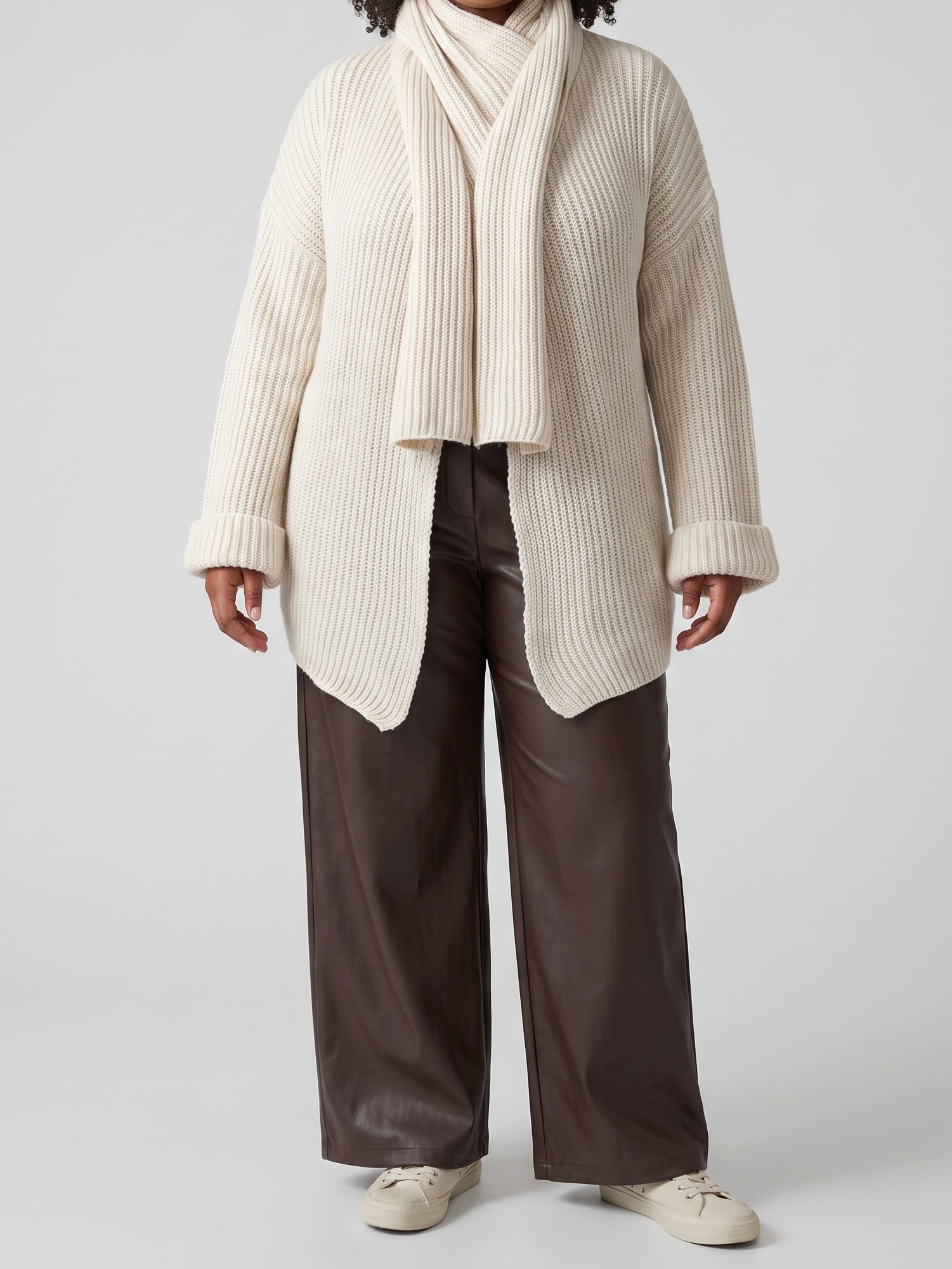 Exclusiver stylischer Strick - Cardigan mit befestigtem Schal in 2 Farben