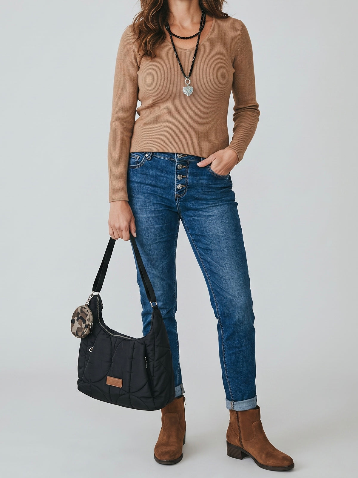 Feinstrick Pullover mit V - Ausschnitt und Rippstruktur in hellbraun