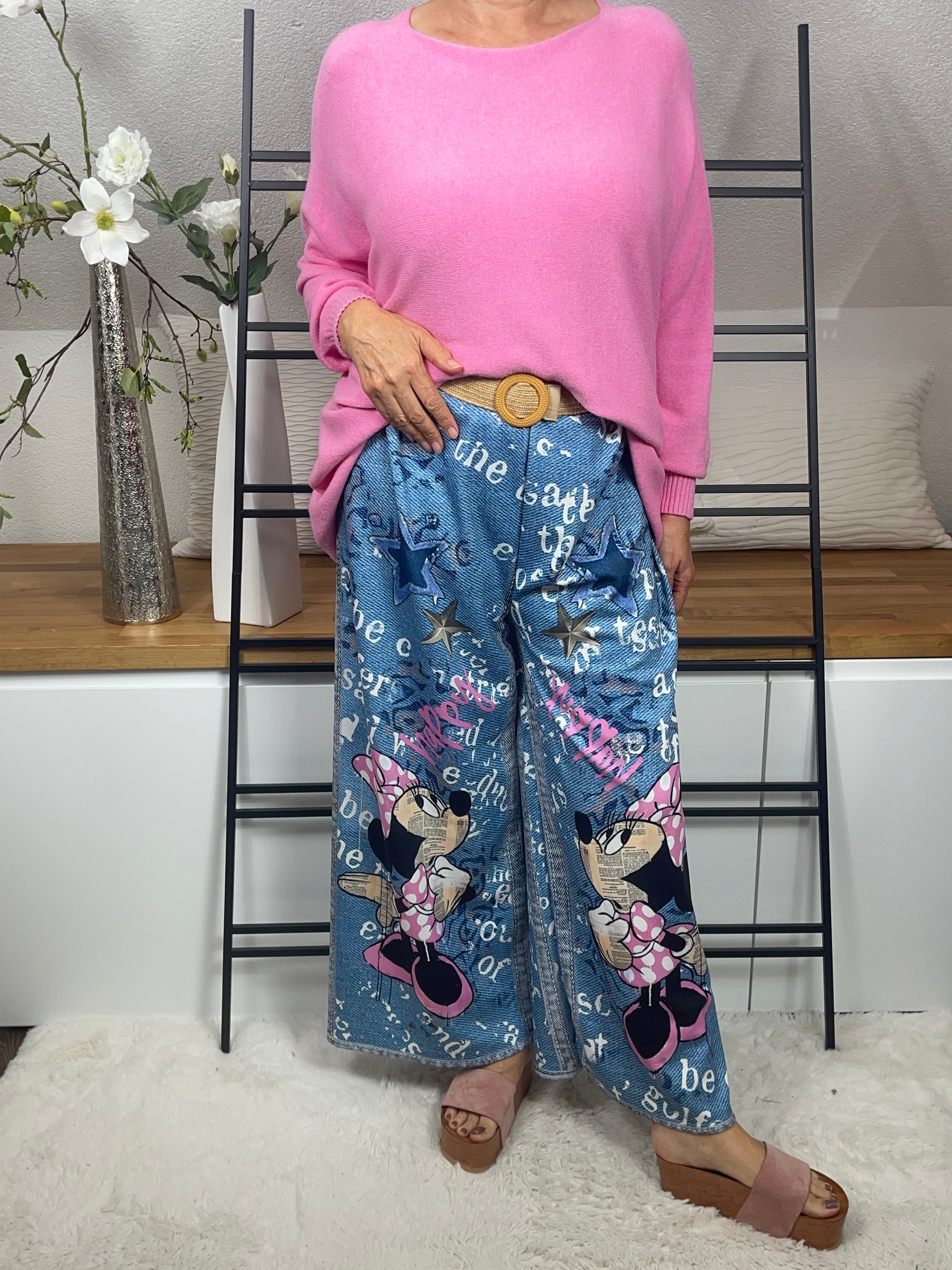 !!!!KEINE RETOURE MÖGLICH !!!!Elegante weite Damen - Jogpant „Mickey - Minney“ mit „3 D“ Effekt Einheitsgrösse Gr. 44 - 54 in 5 Varianten