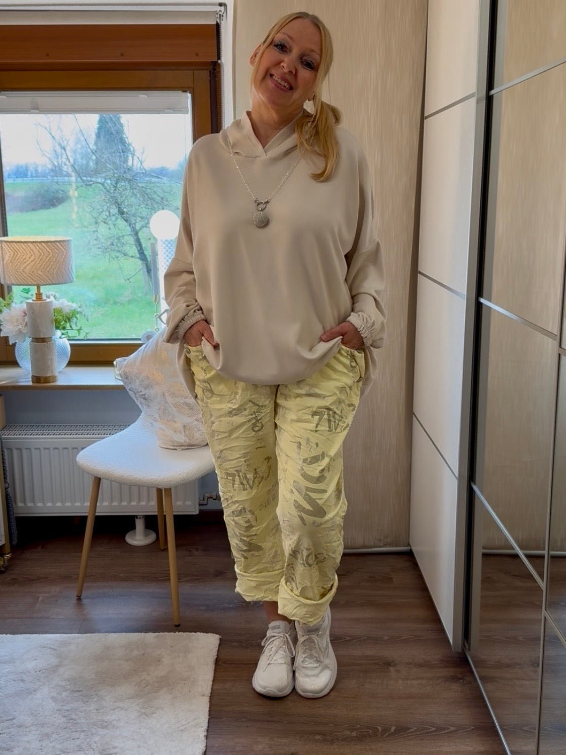 Hoodie „Fluffi“ Einheitsgröße Gr. 44 - 52 in 4 Farben