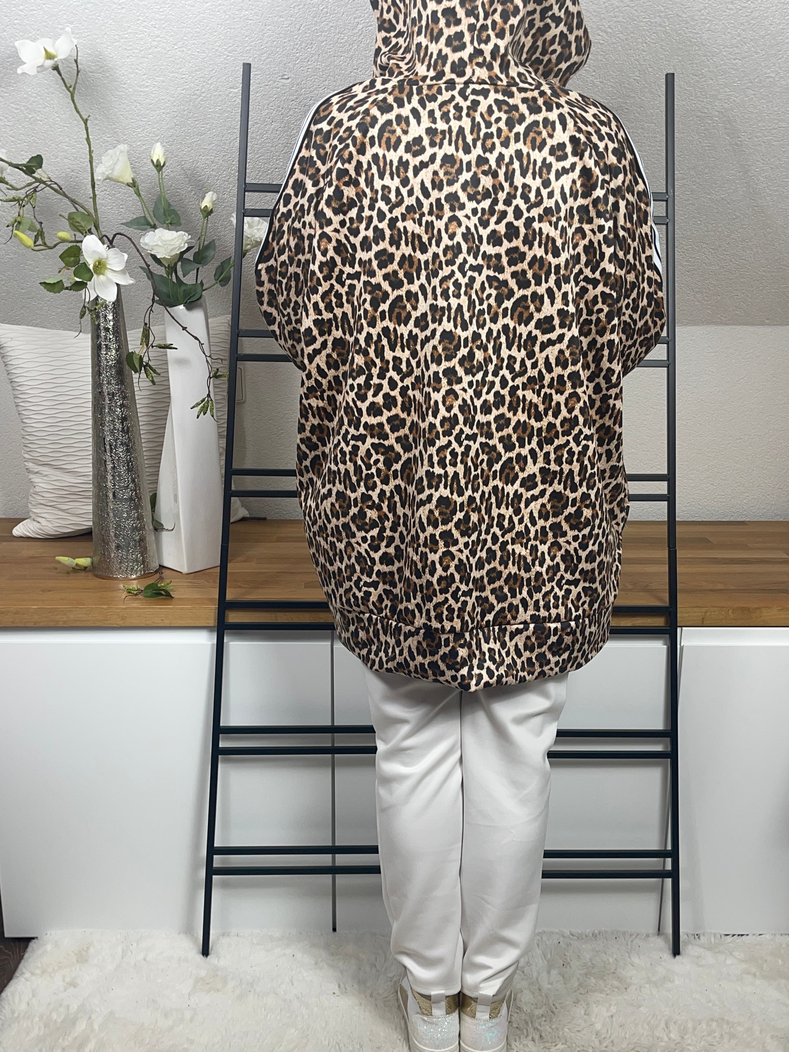 Elegante Damen Jacke „Leo“ Einheitsgrösse Gr. 42 - 48 in 2 Farben