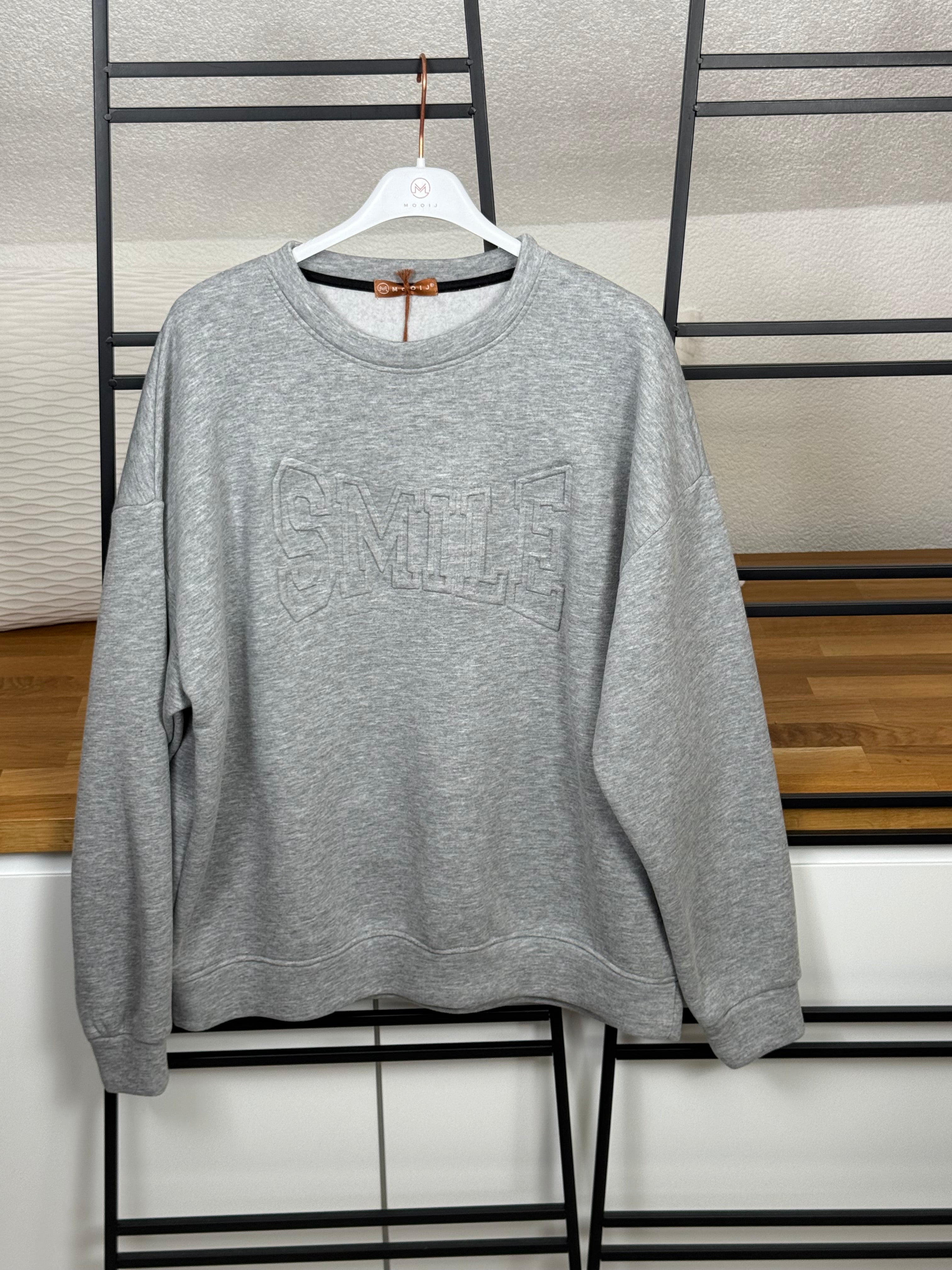 Hochwertiger Pullover „Smile“ in 3 Farben