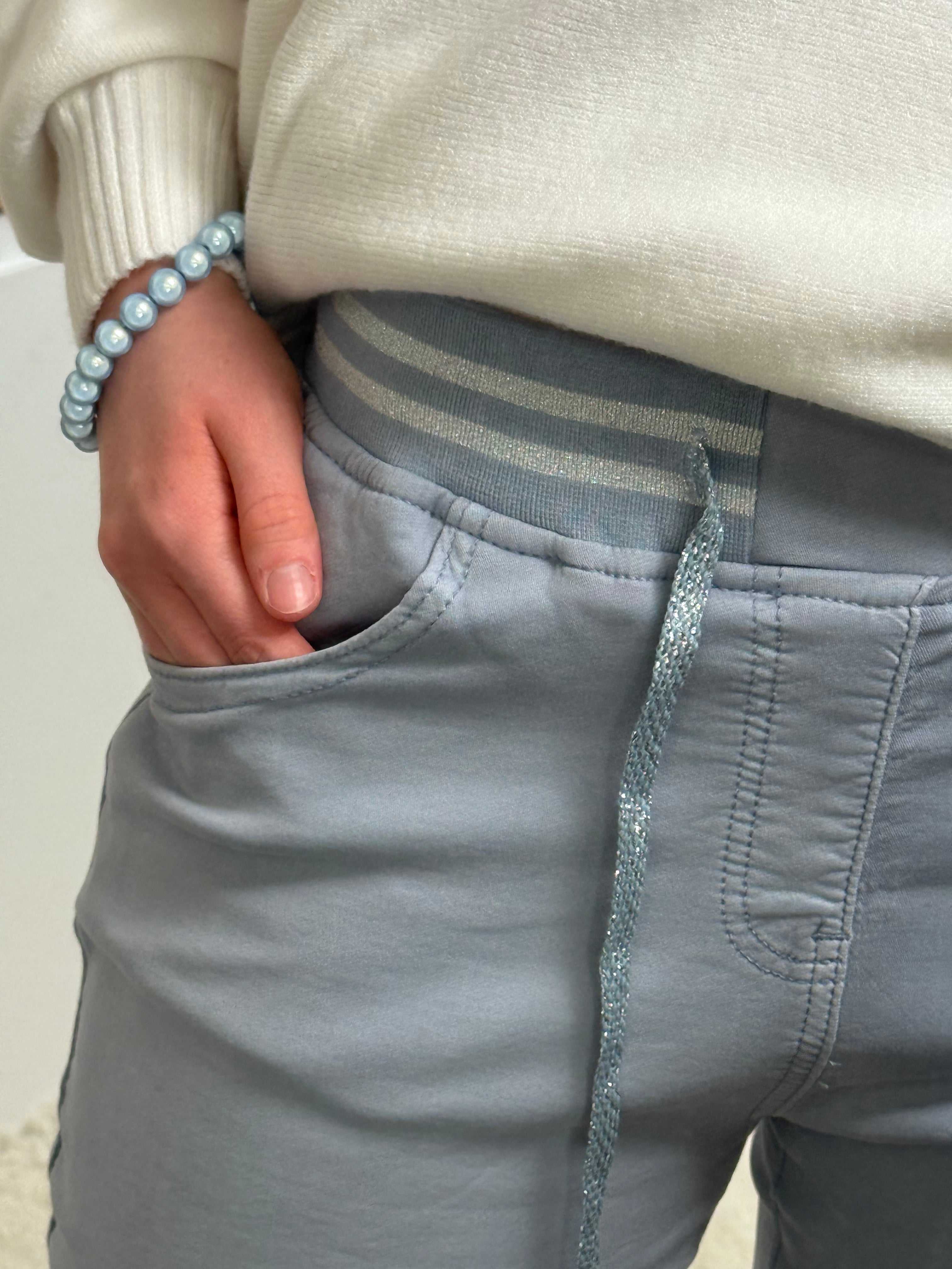 Jeans mit Kordelzug in 3 Farben