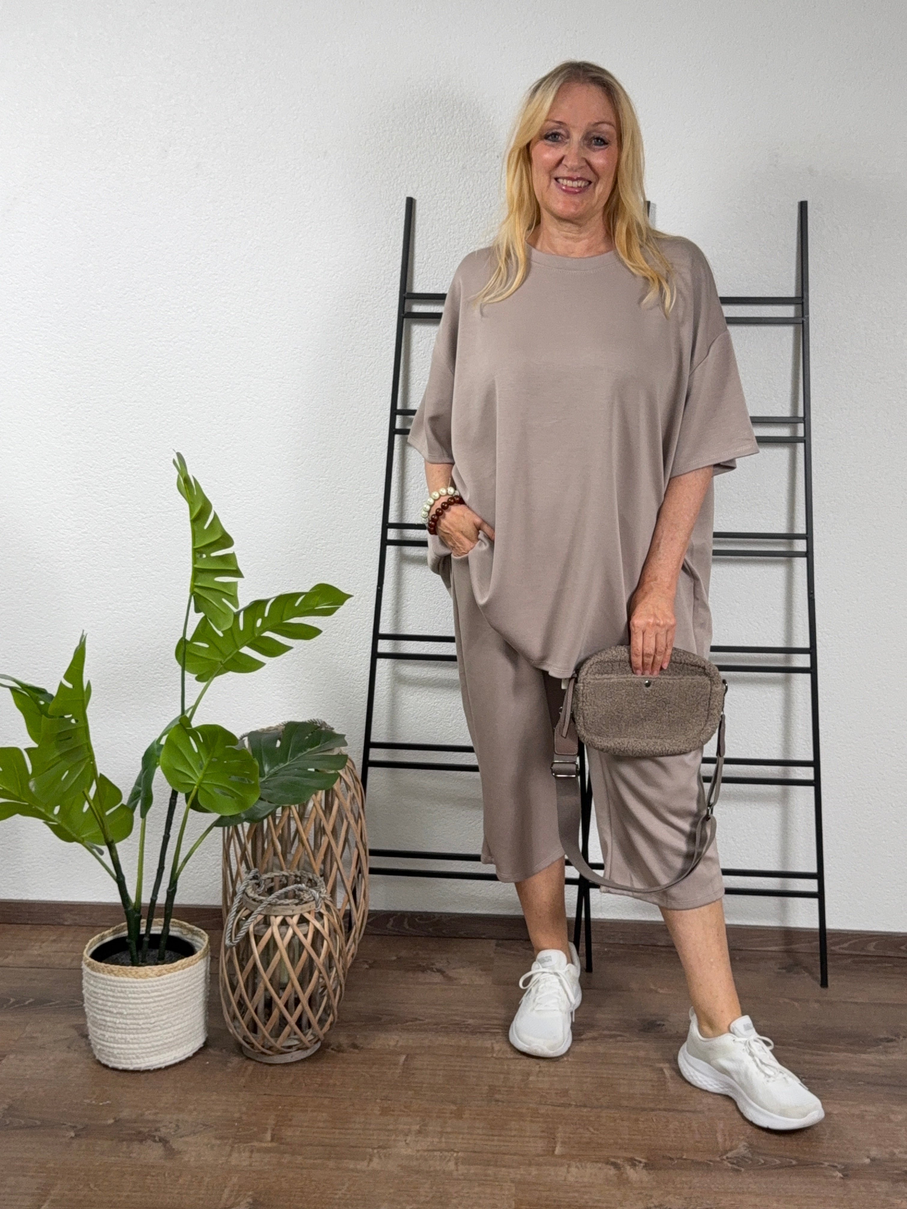 2 tlg. Kombination - „Fluffi“ 3/4 Hose und T - Shirt Einheitsgröße Gr. 44-52 in zwei Farben