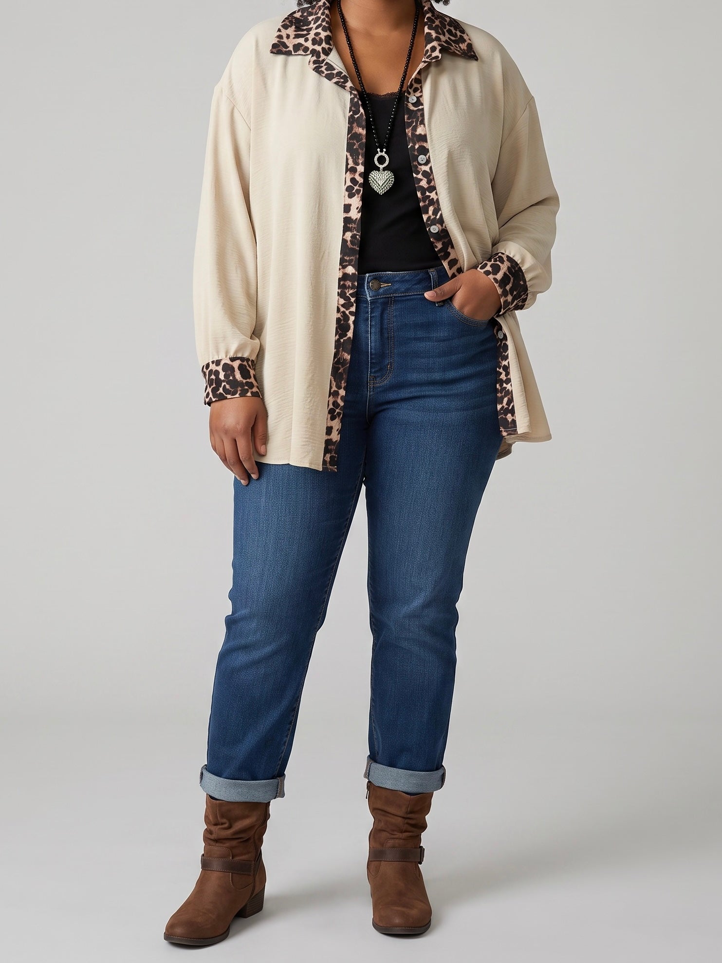 Edle Blusen - Jacke mit „Animal Print“ Details in 3 Farben