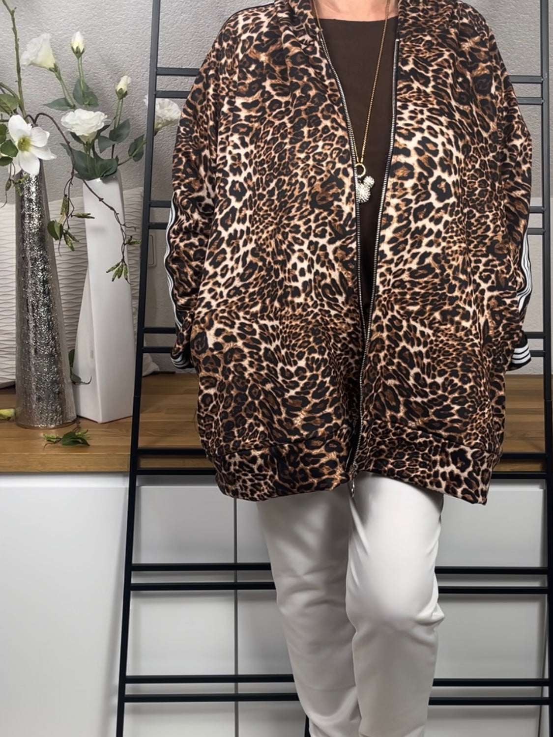 Elegante Damen Jacke „Leo“ Einheitsgrösse Gr. 42 - 48 in 2 Farben