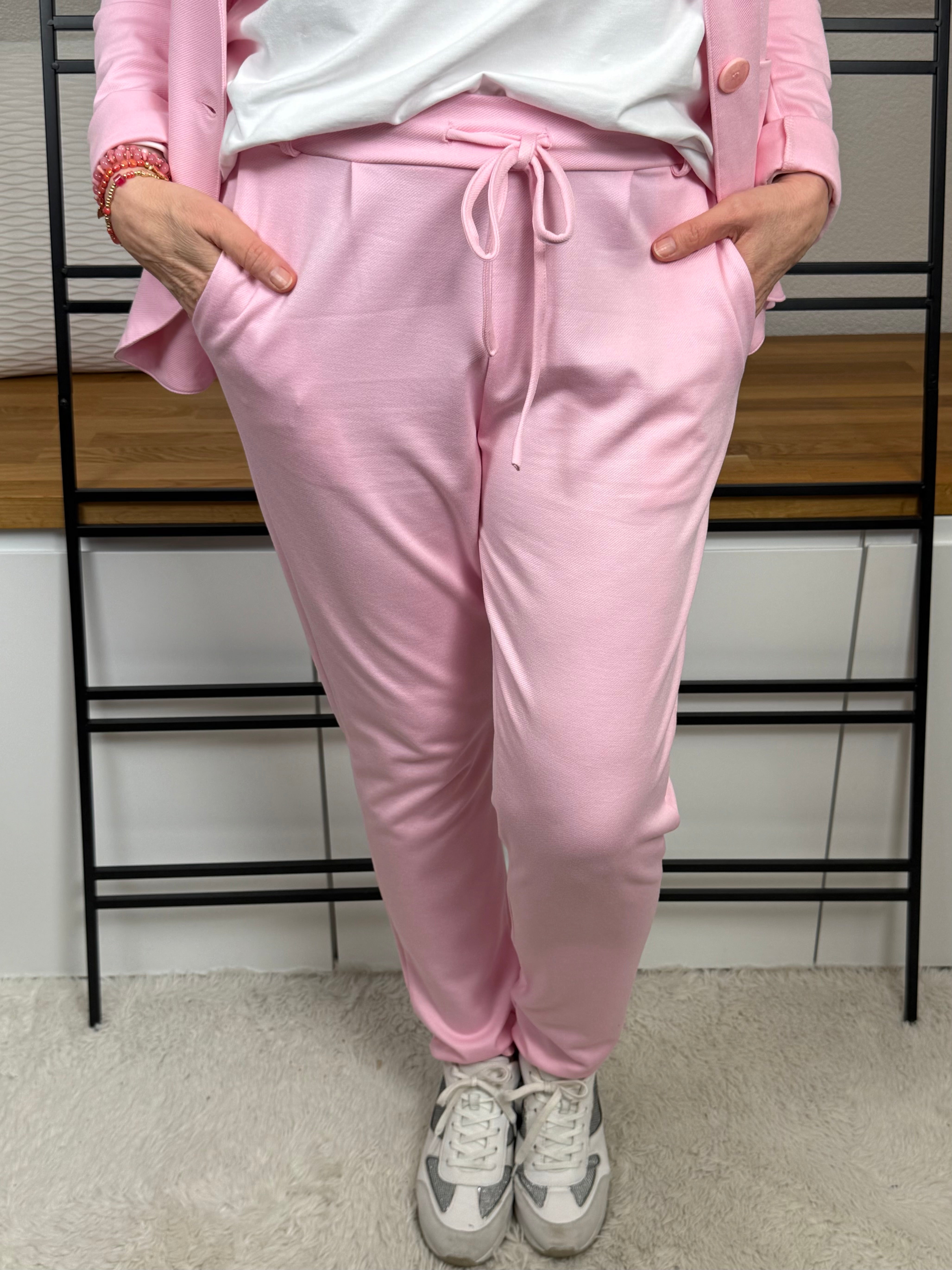 Leichte Jogpant von „Esvivid“ Gr. 42 -44 in 2 Farben