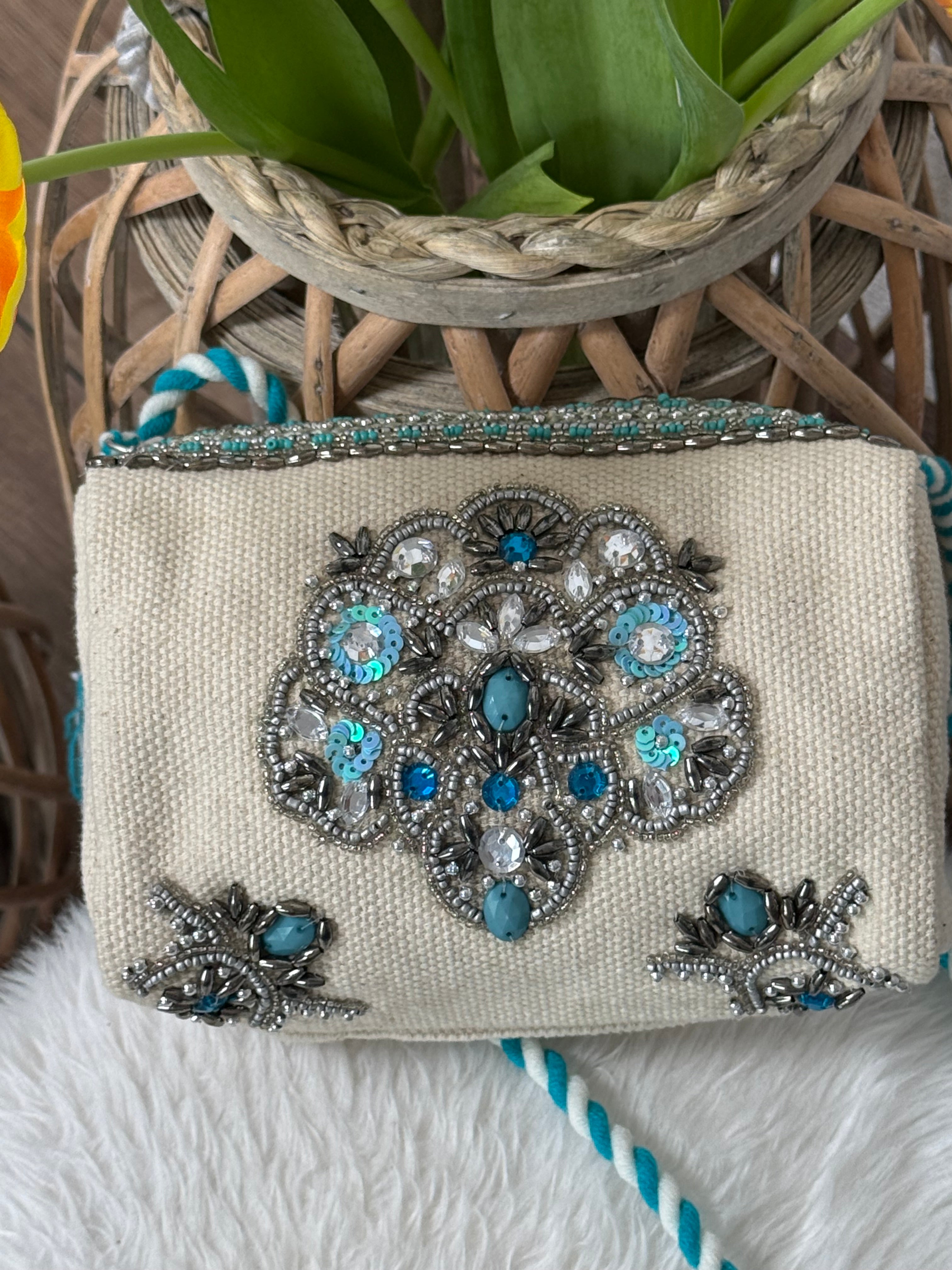 Handgefertigte „Boho“ Schulter - Tasche in 2 Farben