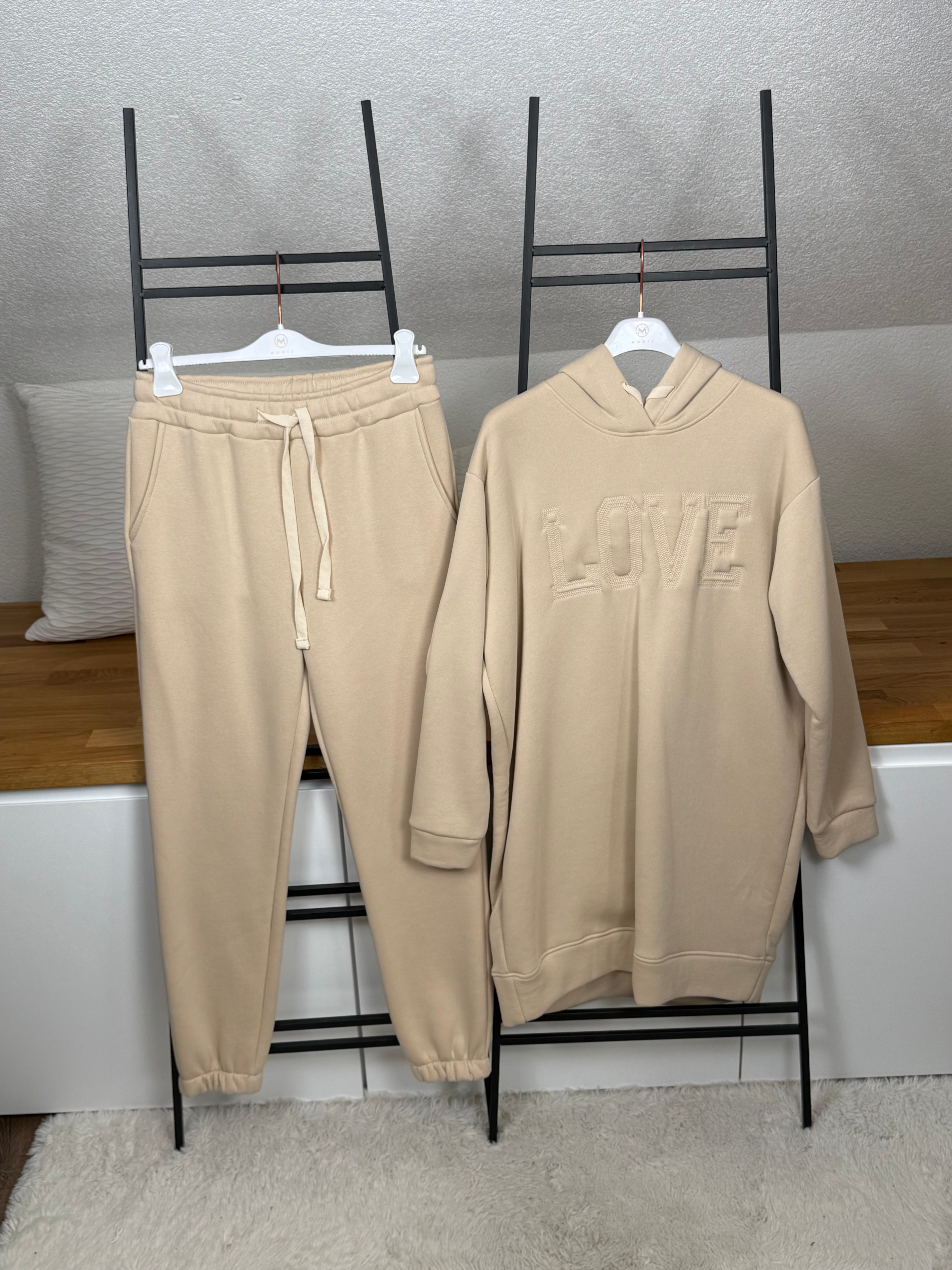 Hochwertiger Hoodie oder Kleid „Love“ Einheitsgrösse Gr. 36 - 42 in 3 Farben