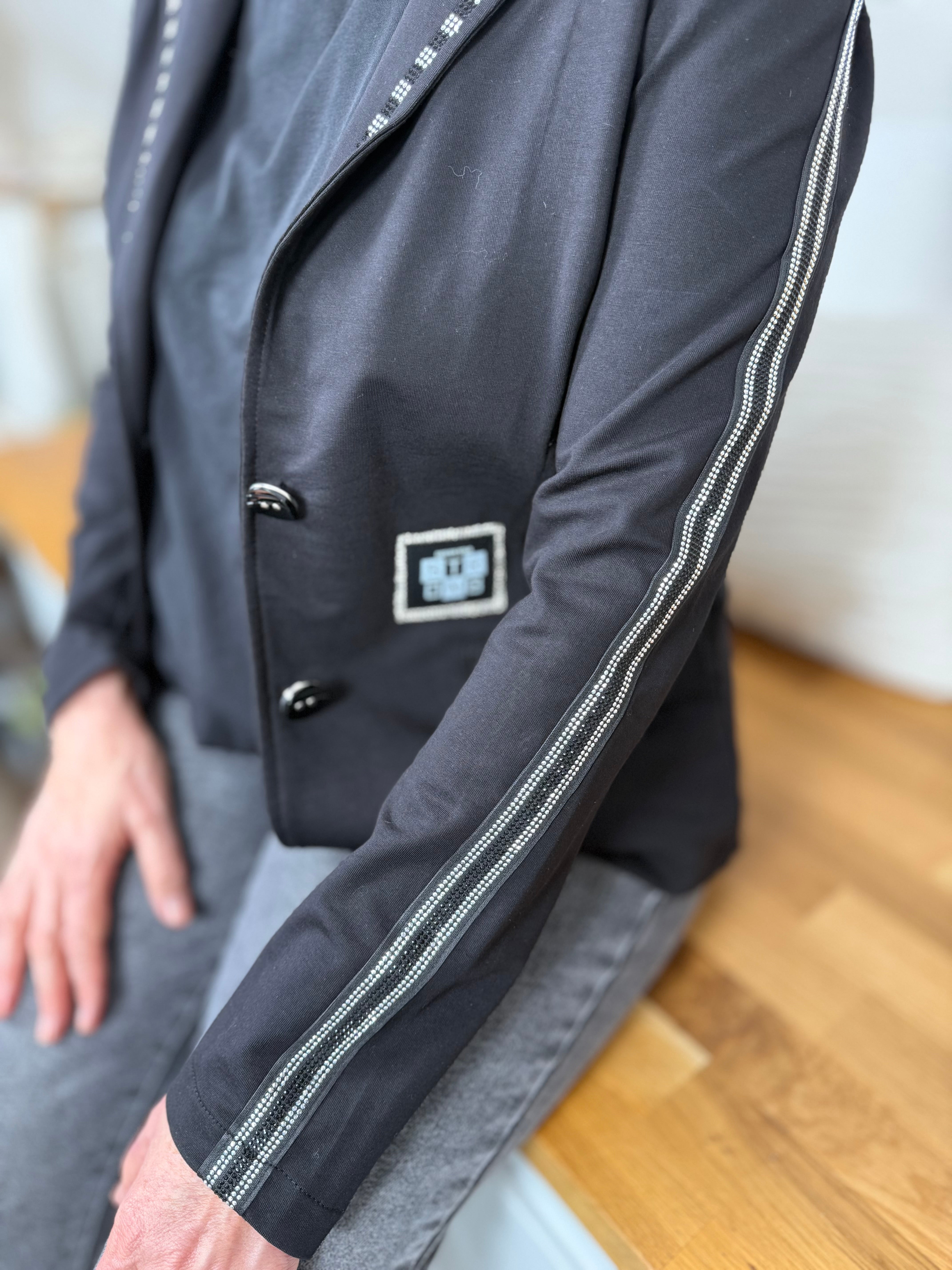 Blazer „Totenkopf“ von „EU-Queen“ Gr. 36 bis 42