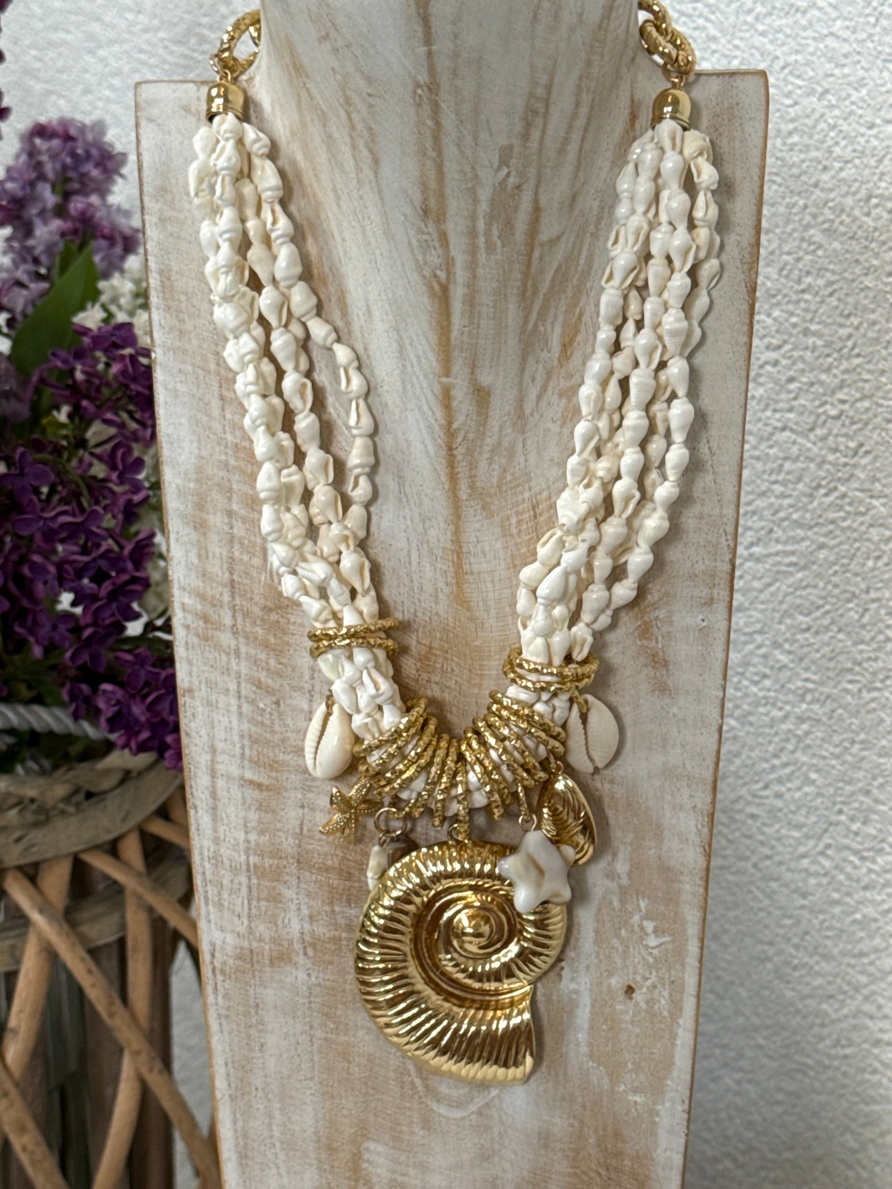 Boho - Muschel - Perlen - Kette in weiß - gold in 3 Motiven