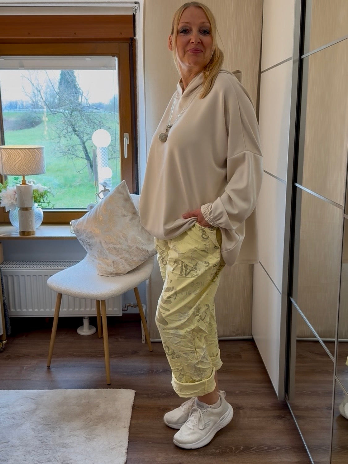Hoodie „Fluffi“ in 4 Farben
